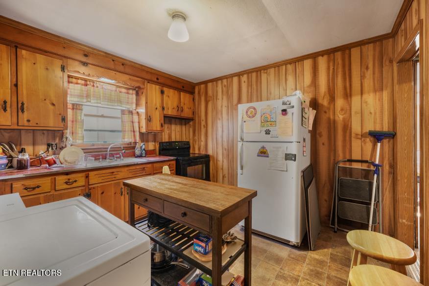 2963 Cecil Avenue Knoxville TN 37917