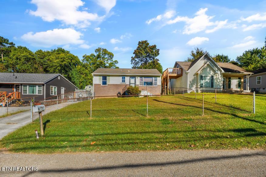 2963 Cecil Avenue Knoxville TN 37917
