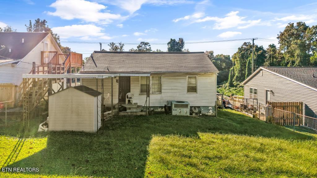 2963 Cecil Avenue Knoxville TN 37917