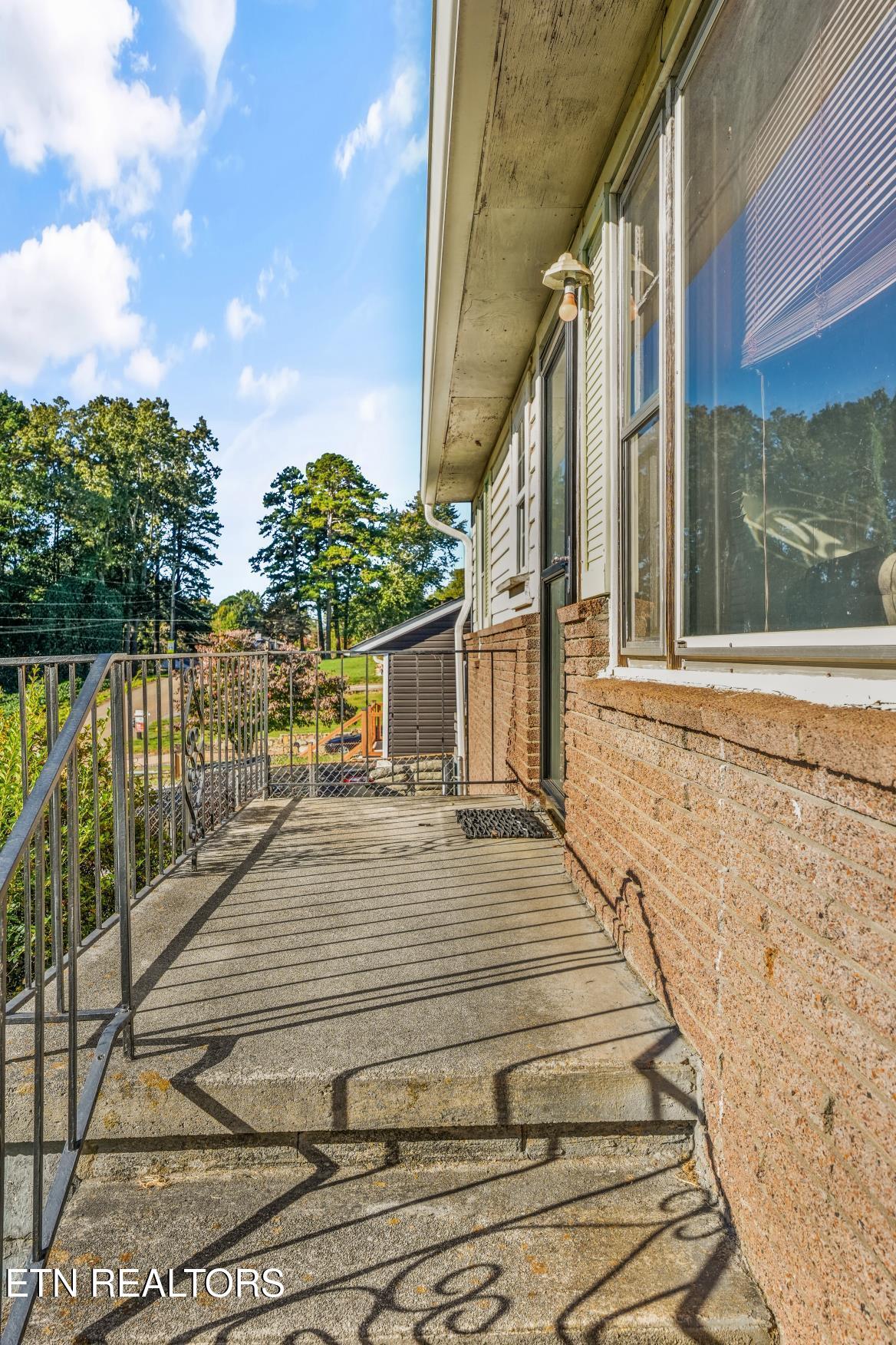 2963 Cecil Avenue Knoxville TN 37917