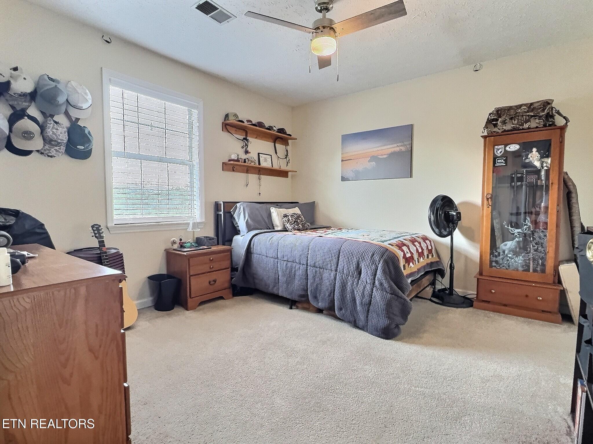 160 Stones Lane Jacksboro TN 37757