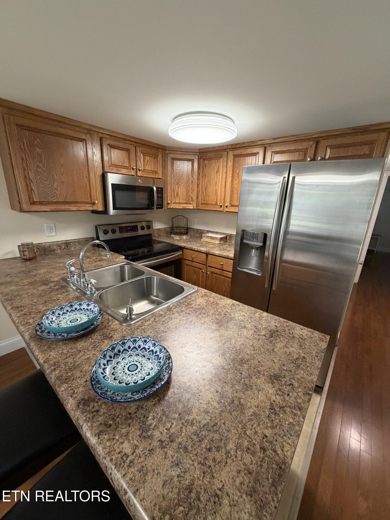 1219 Fishermans Way Sevierville TN 37876