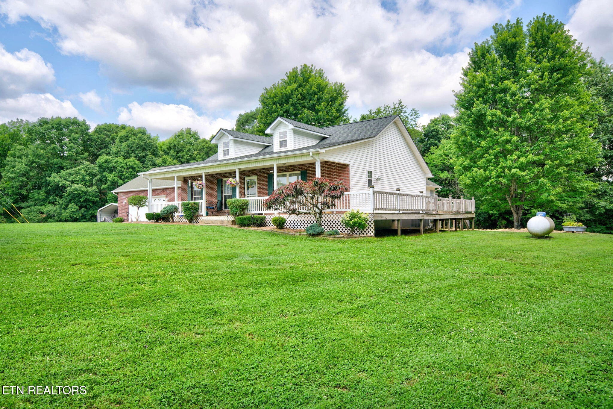 651 Highland Lane Crossville TN 38555