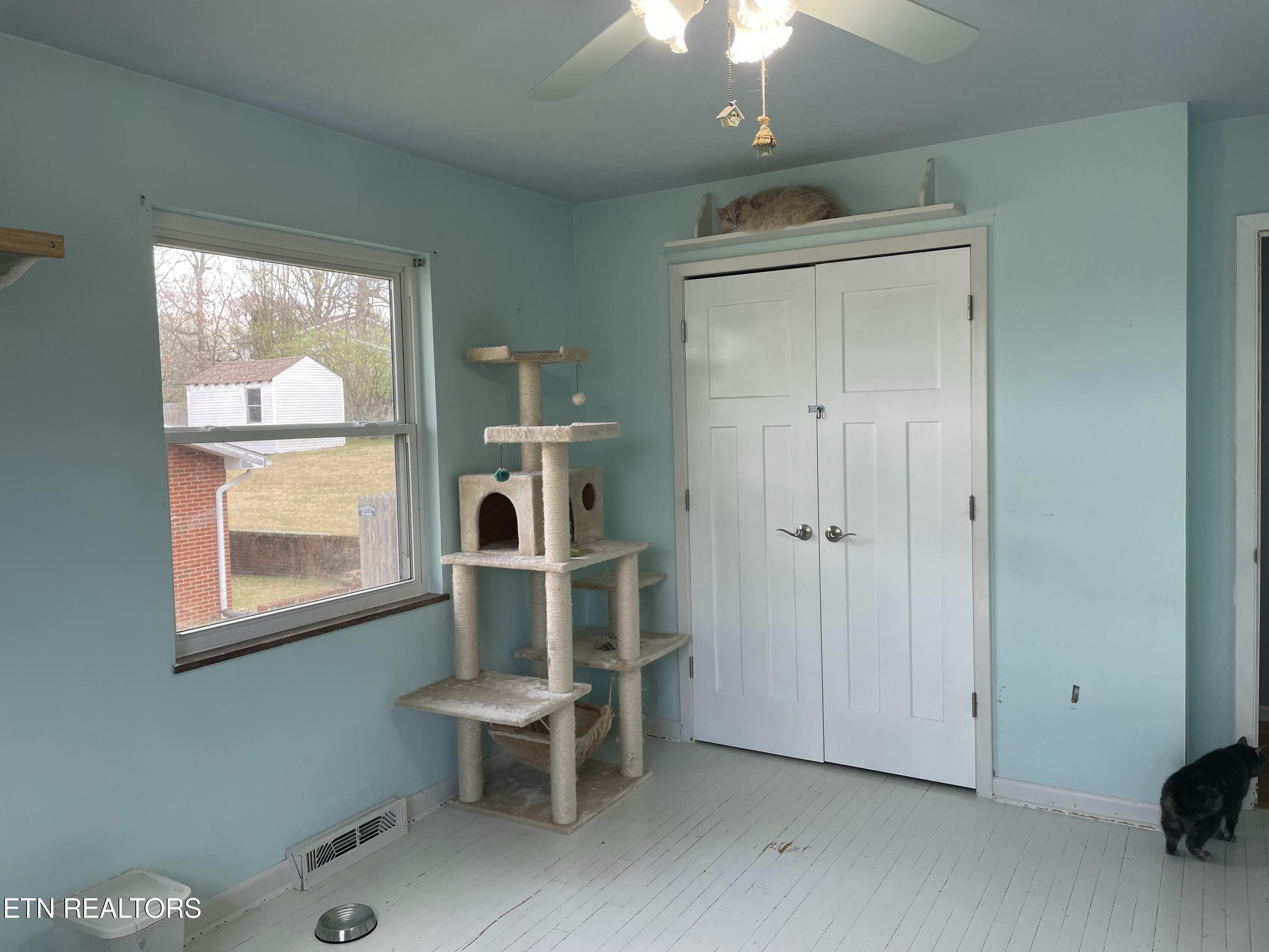 947 N Linden Drive Alcoa TN 37701