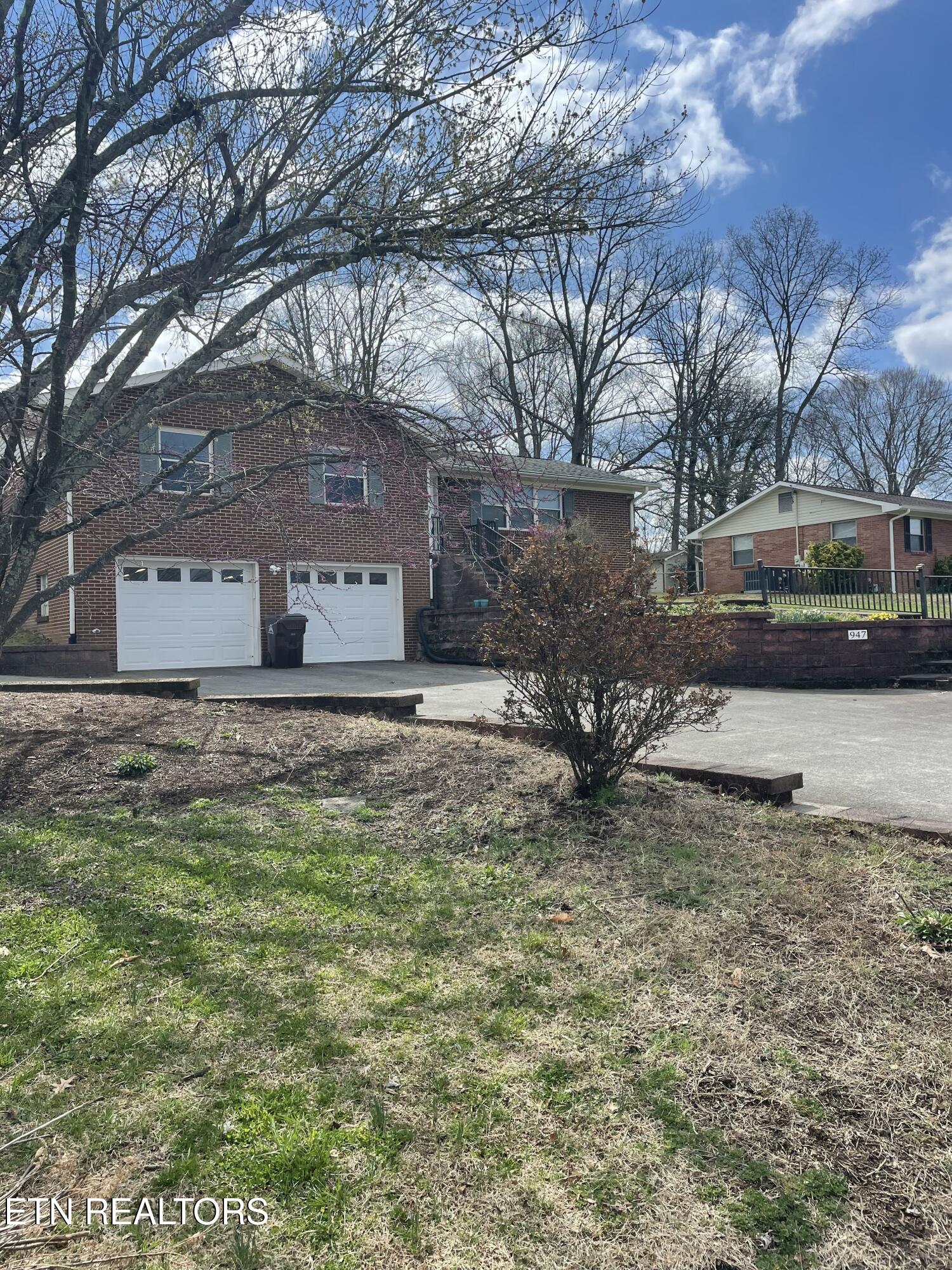 947 N Linden Drive Alcoa TN 37701