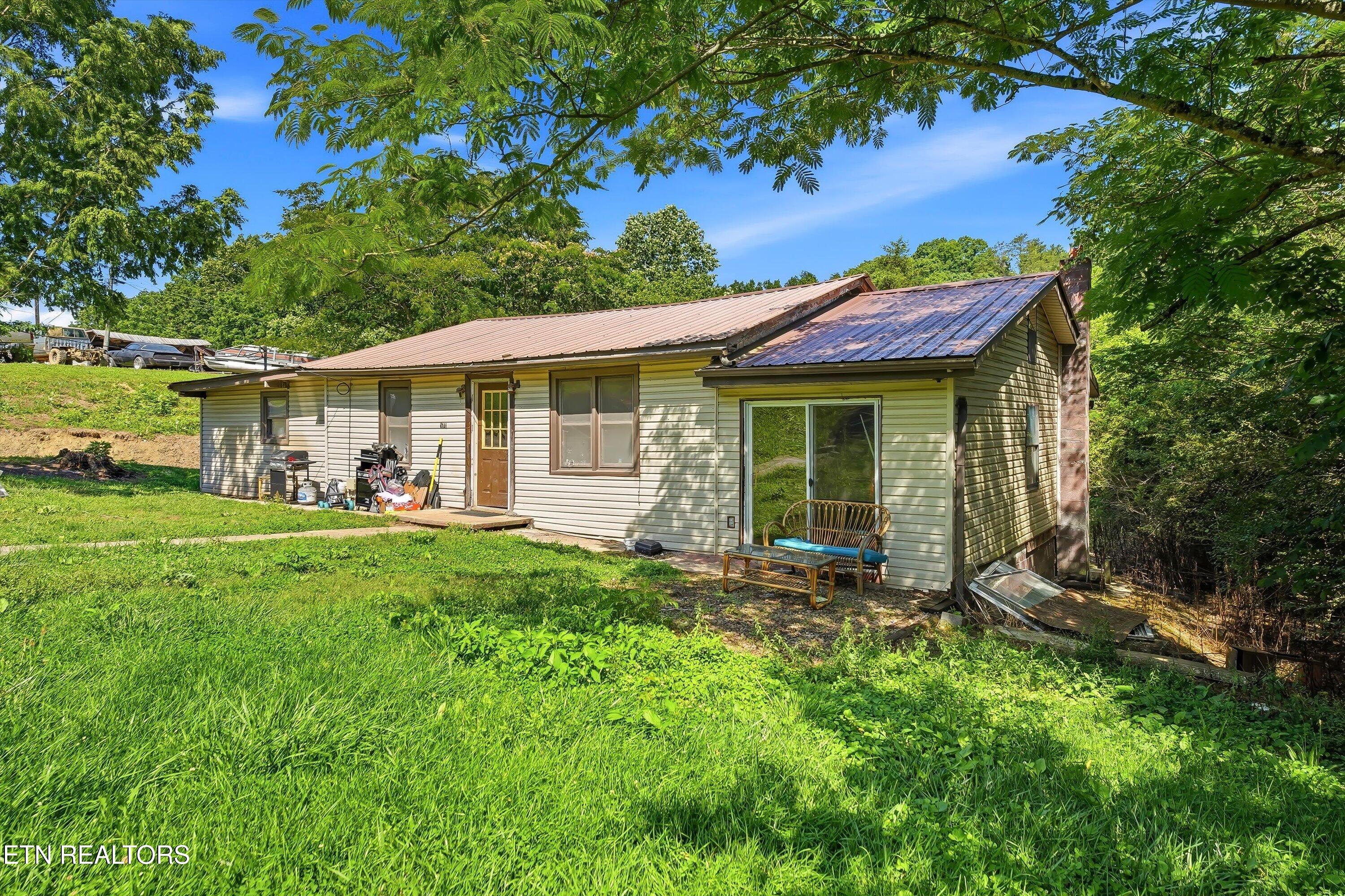 9101 Andersonville Pike Powell TN 37849