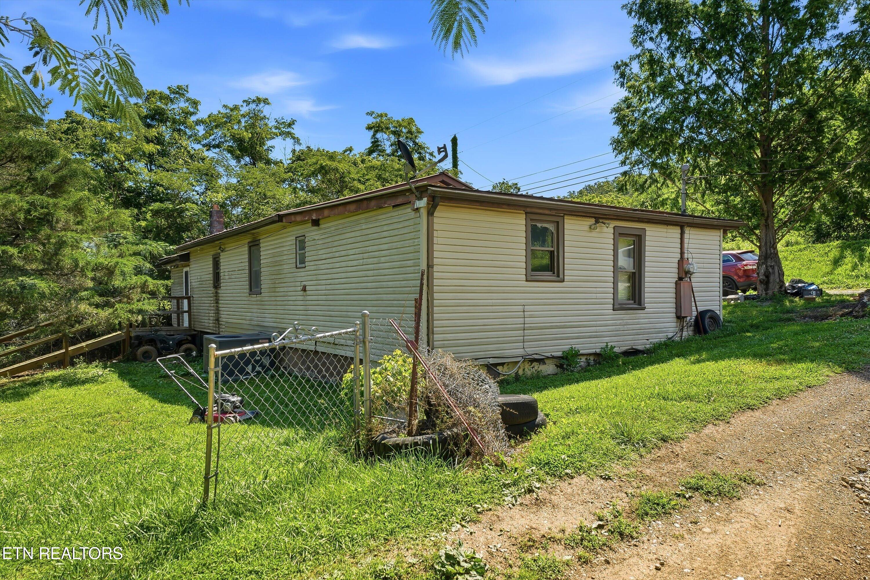 9101 Andersonville Pike Powell TN 37849