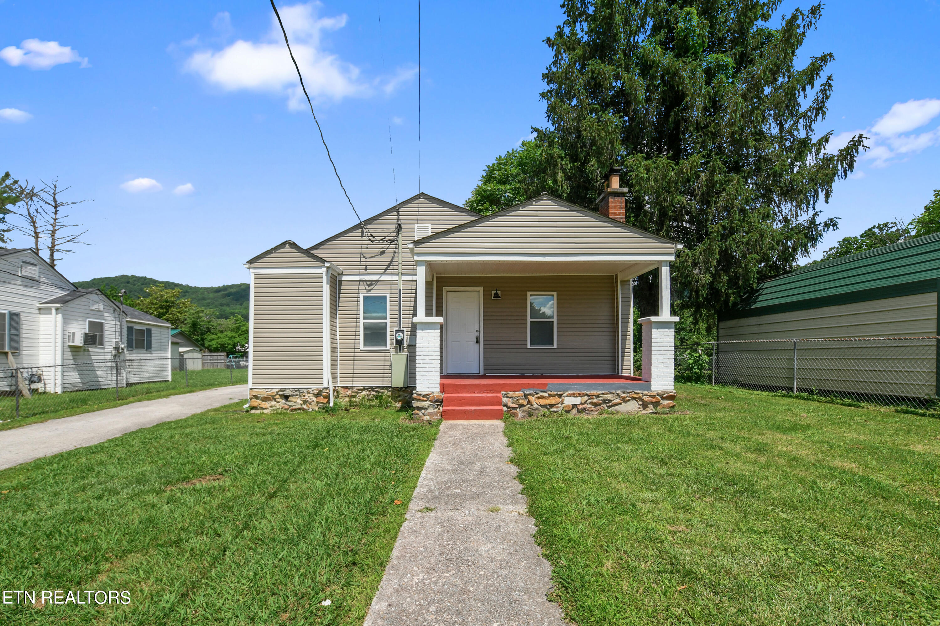 205 E Elm Street Lafollette TN 37766