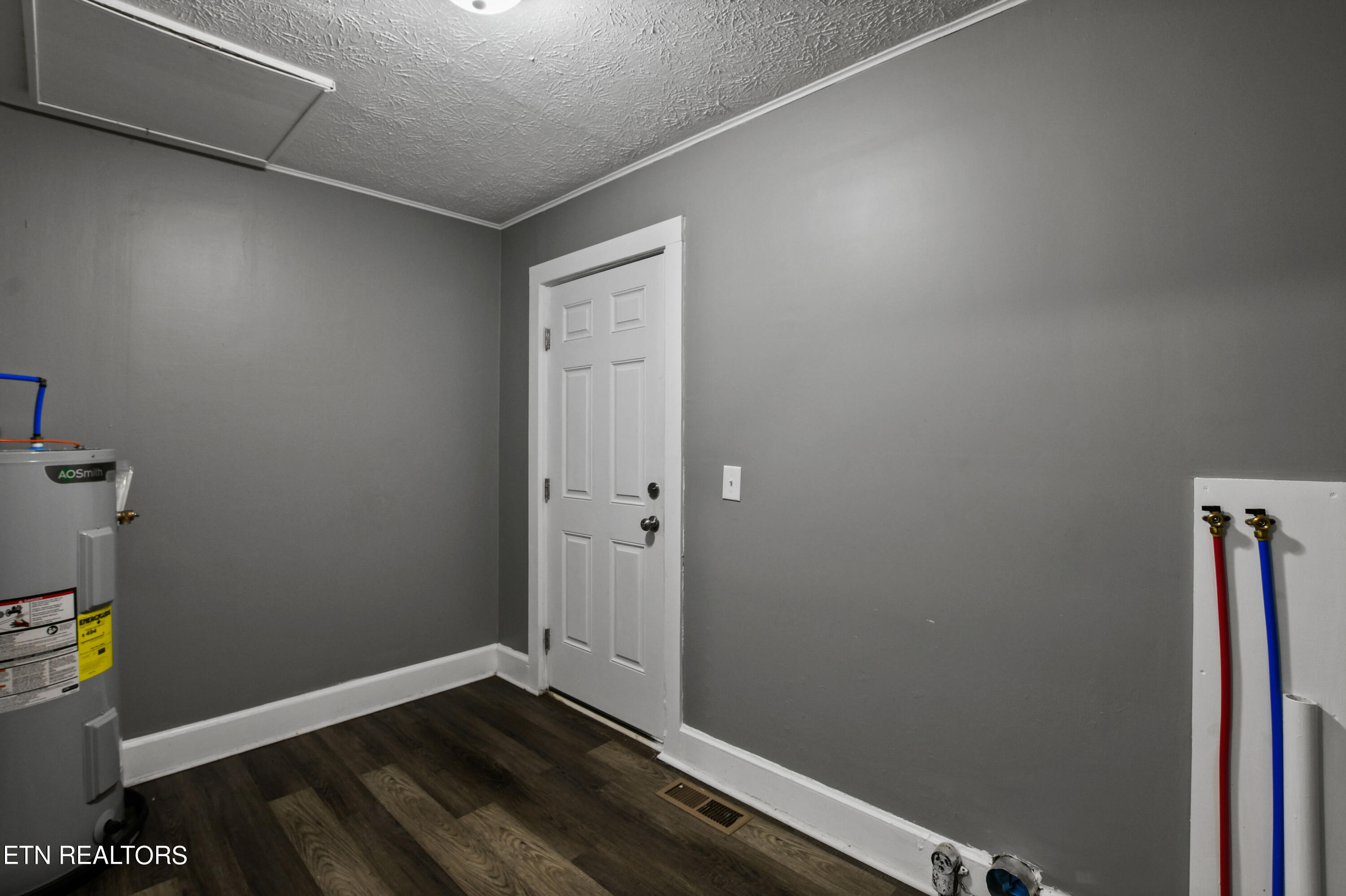 205 E Elm Street Lafollette TN 37766