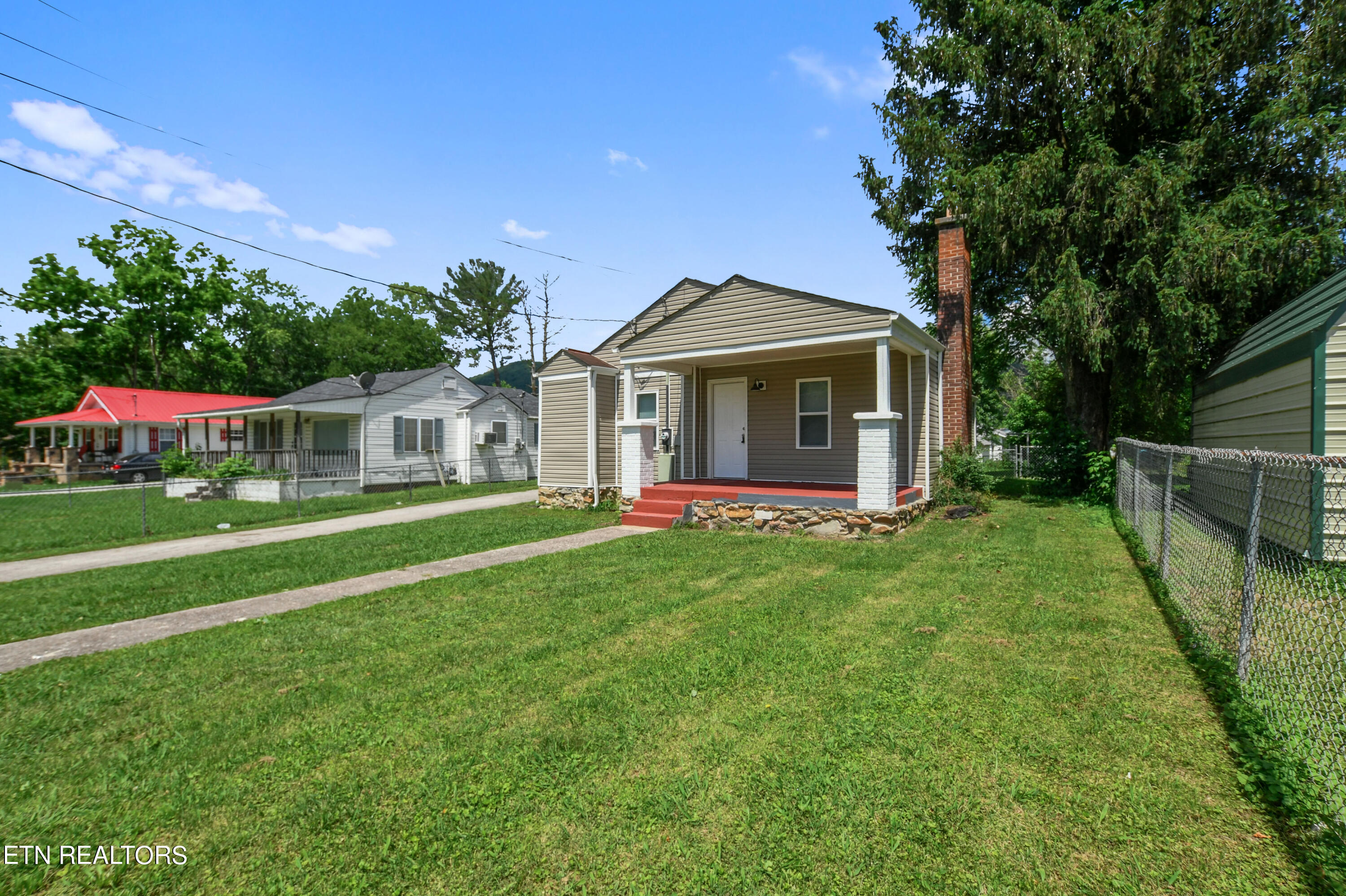 205 E Elm Street Lafollette TN 37766