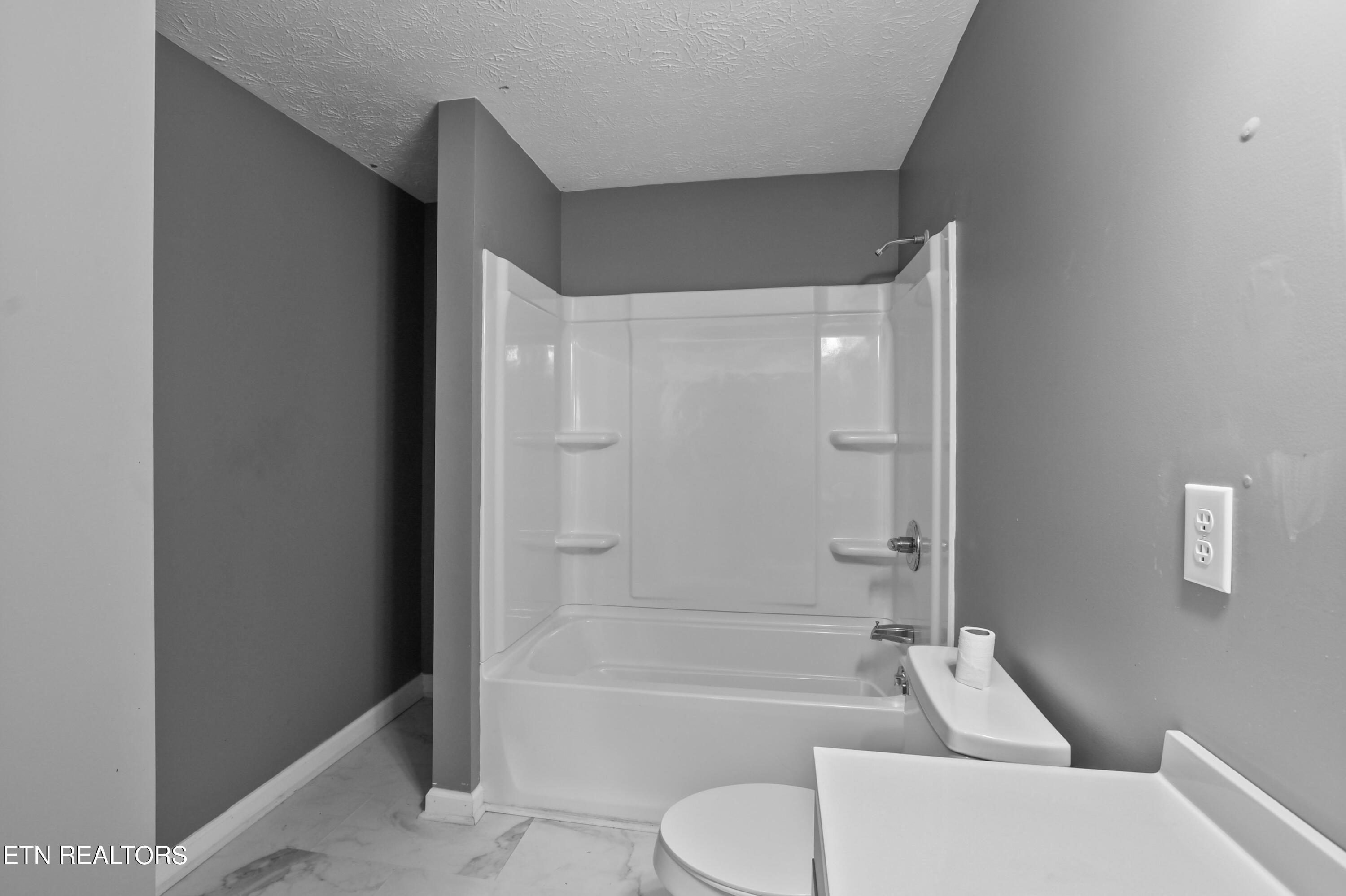 205 E Elm Street Lafollette TN 37766