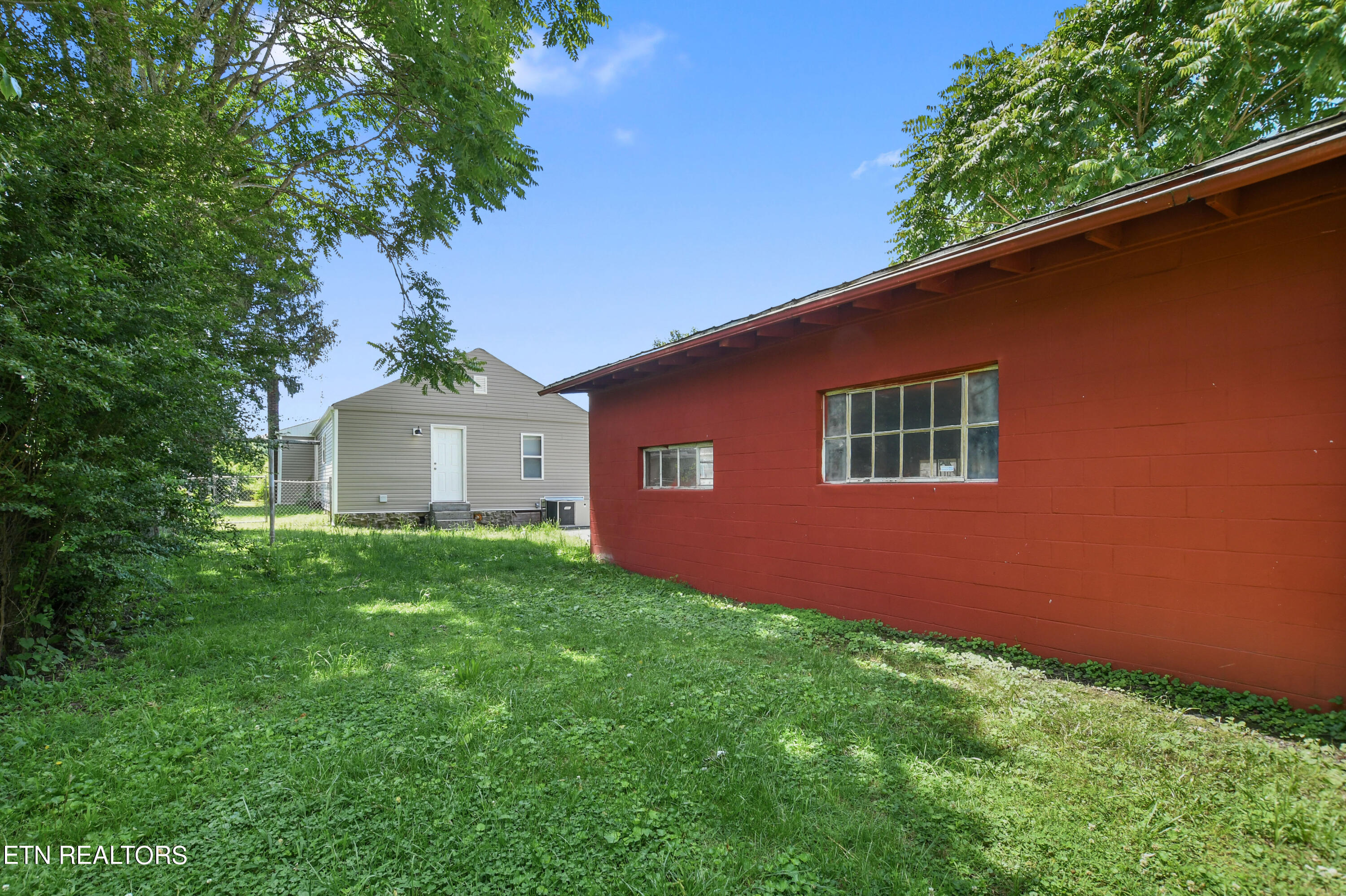 205 E Elm Street Lafollette TN 37766