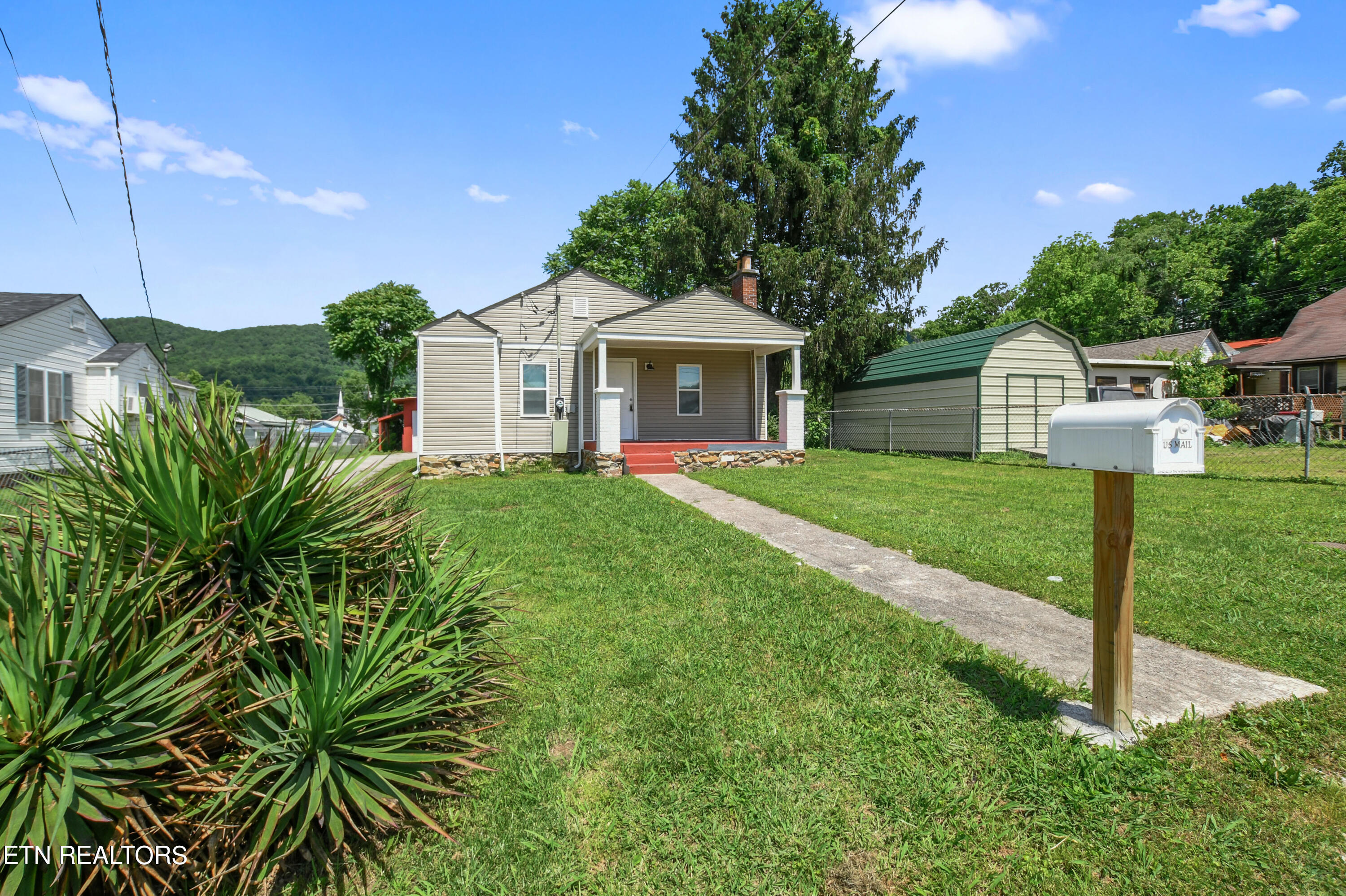 205 E Elm Street Lafollette TN 37766
