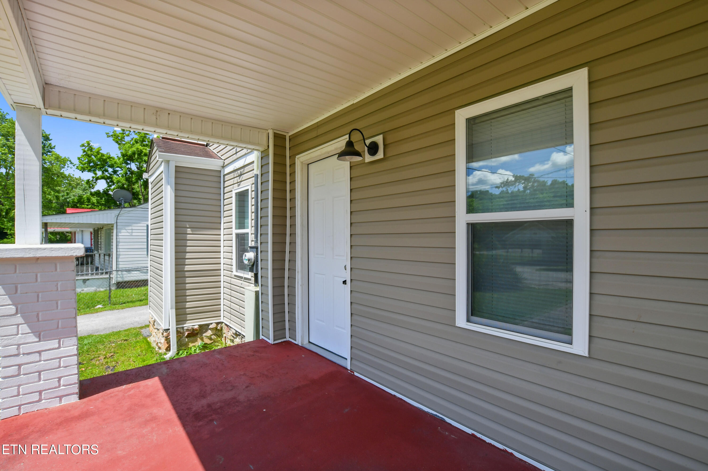 205 E Elm Street Lafollette TN 37766