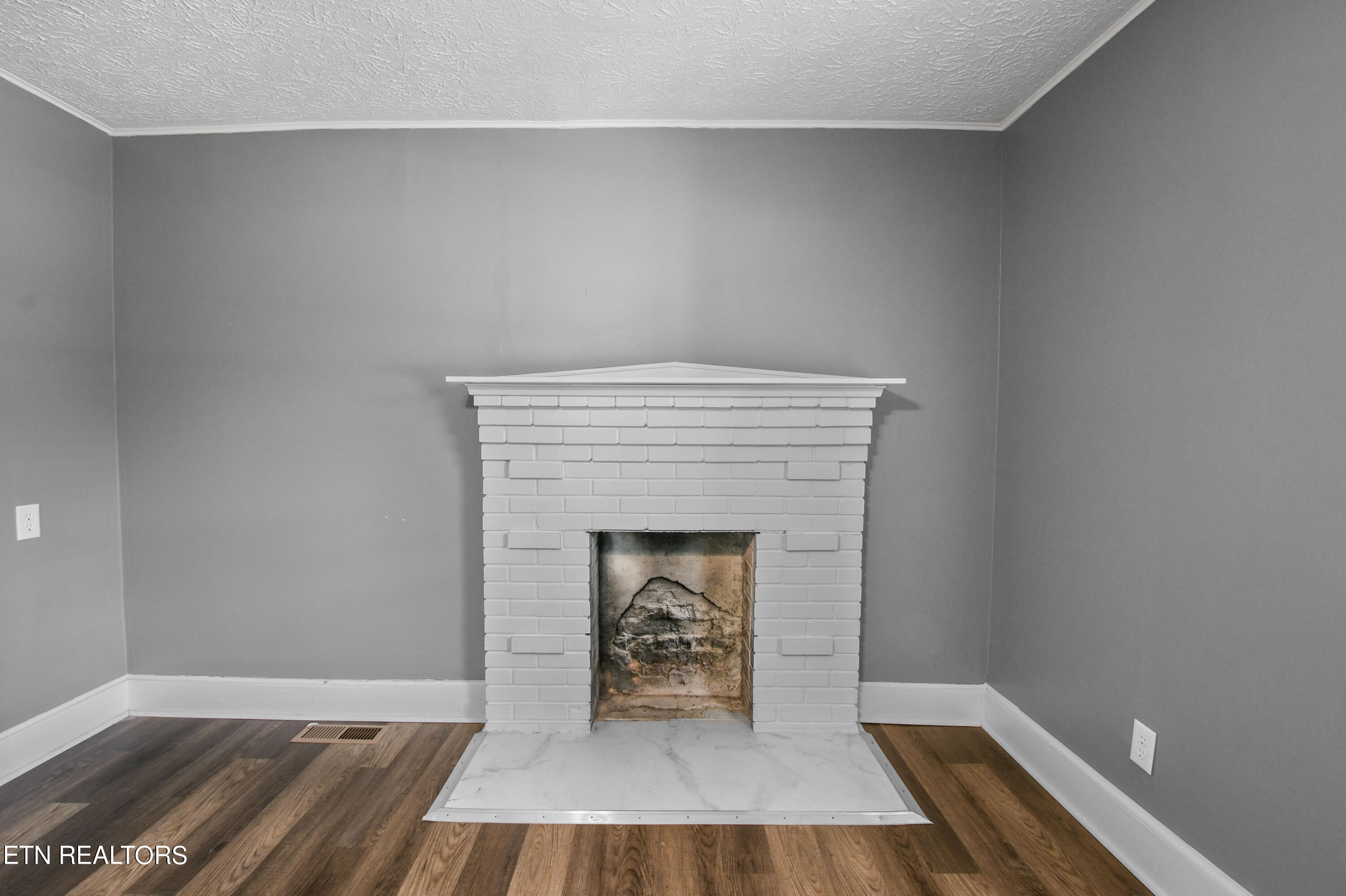 205 E Elm Street Lafollette TN 37766