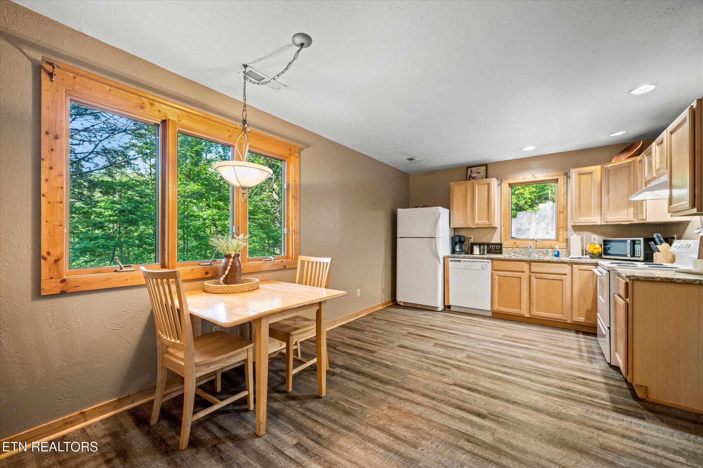 925 Sunshine Trail Gatlinburg TN 37738