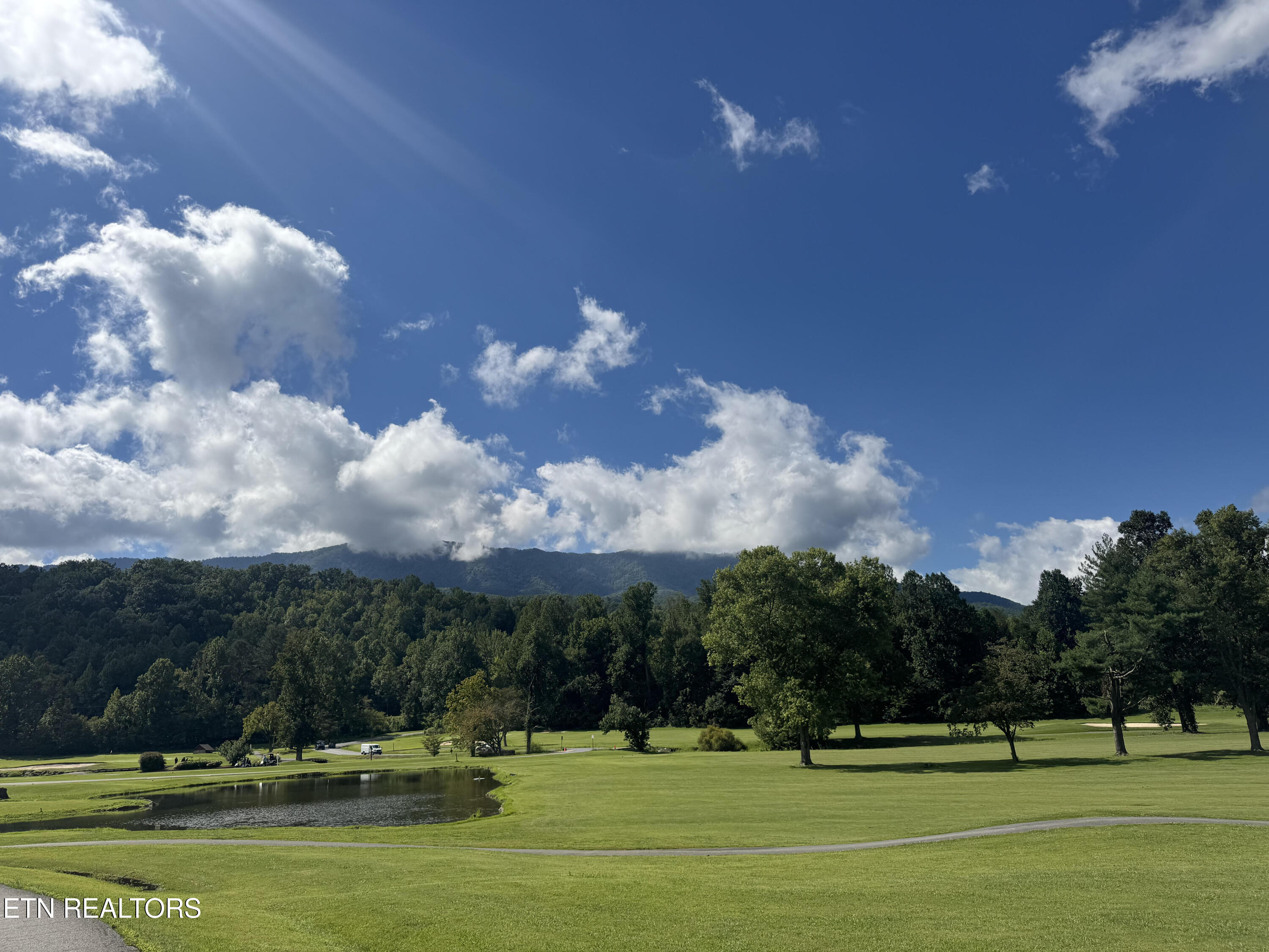 925 Sunshine Trail Gatlinburg TN 37738