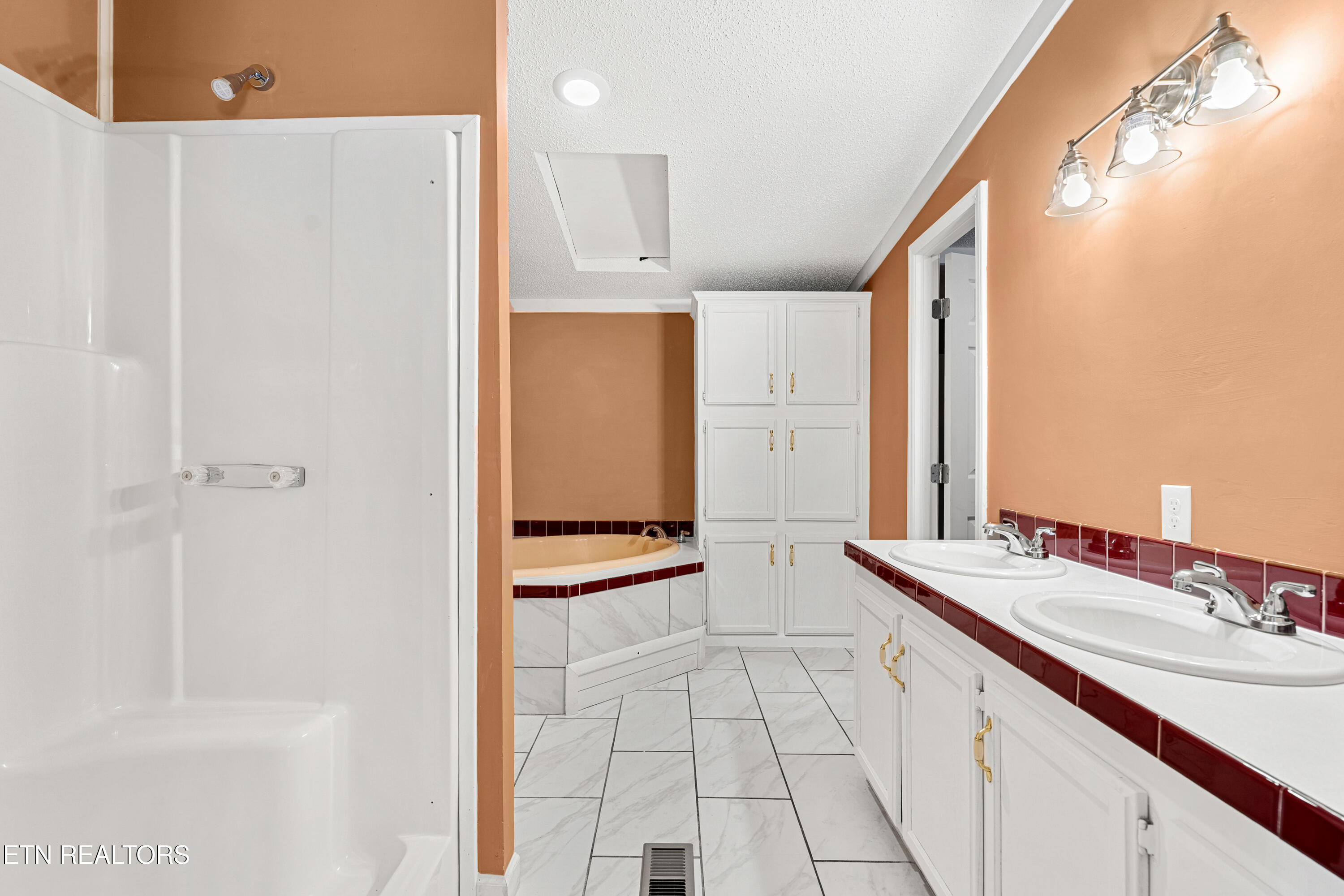 234 Red Bud Lane Sevierville TN 37876