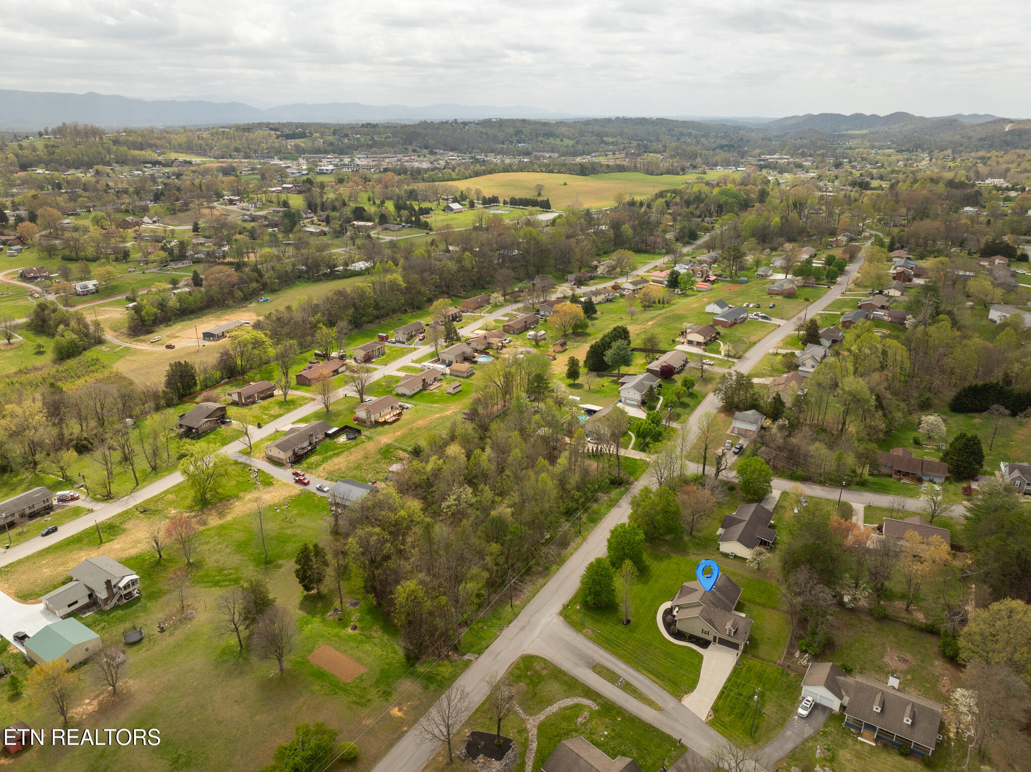 1105 Whirlaway Lane Seymour TN 37865