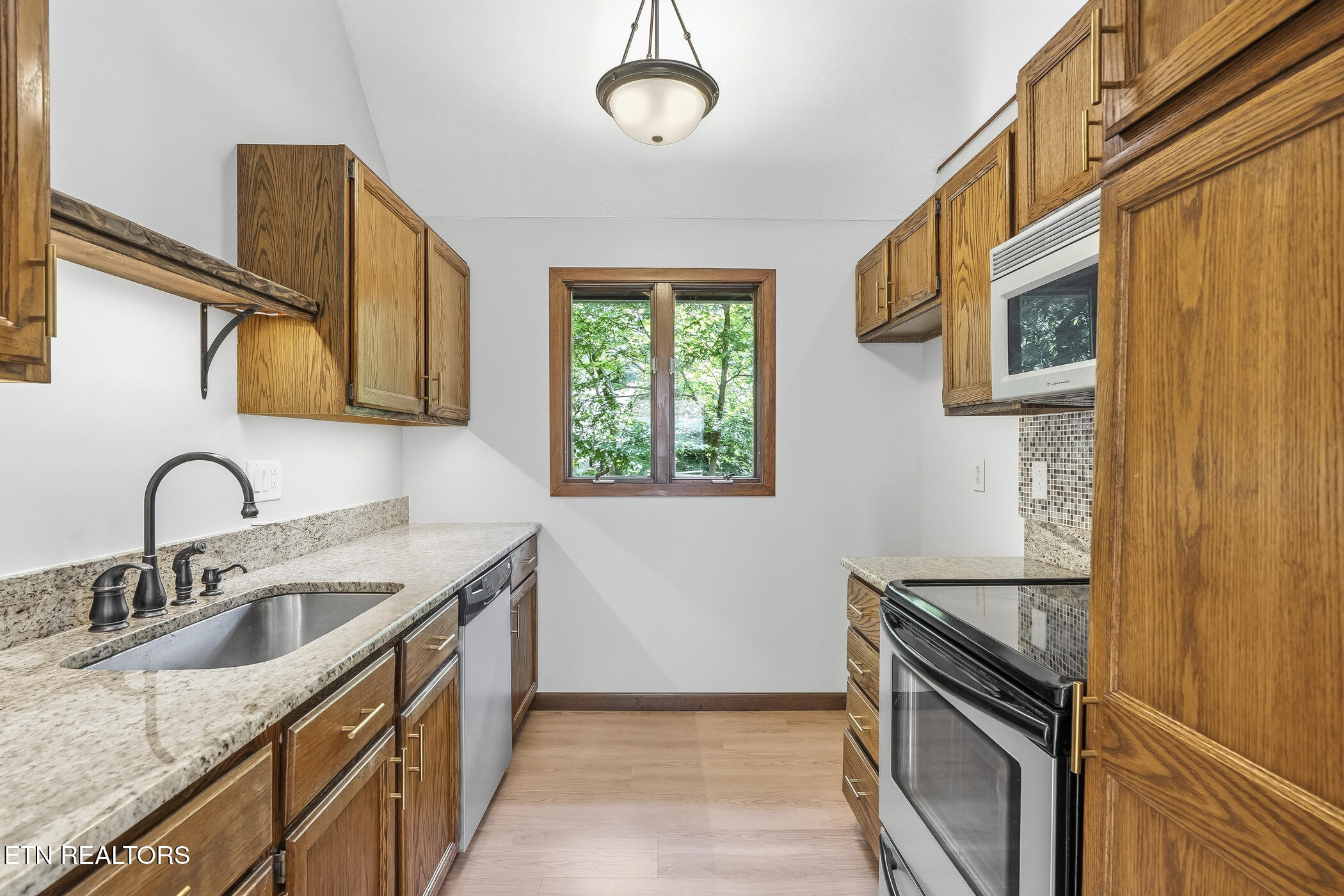 926 Wildwood Garden Drive Knoxville TN 37920