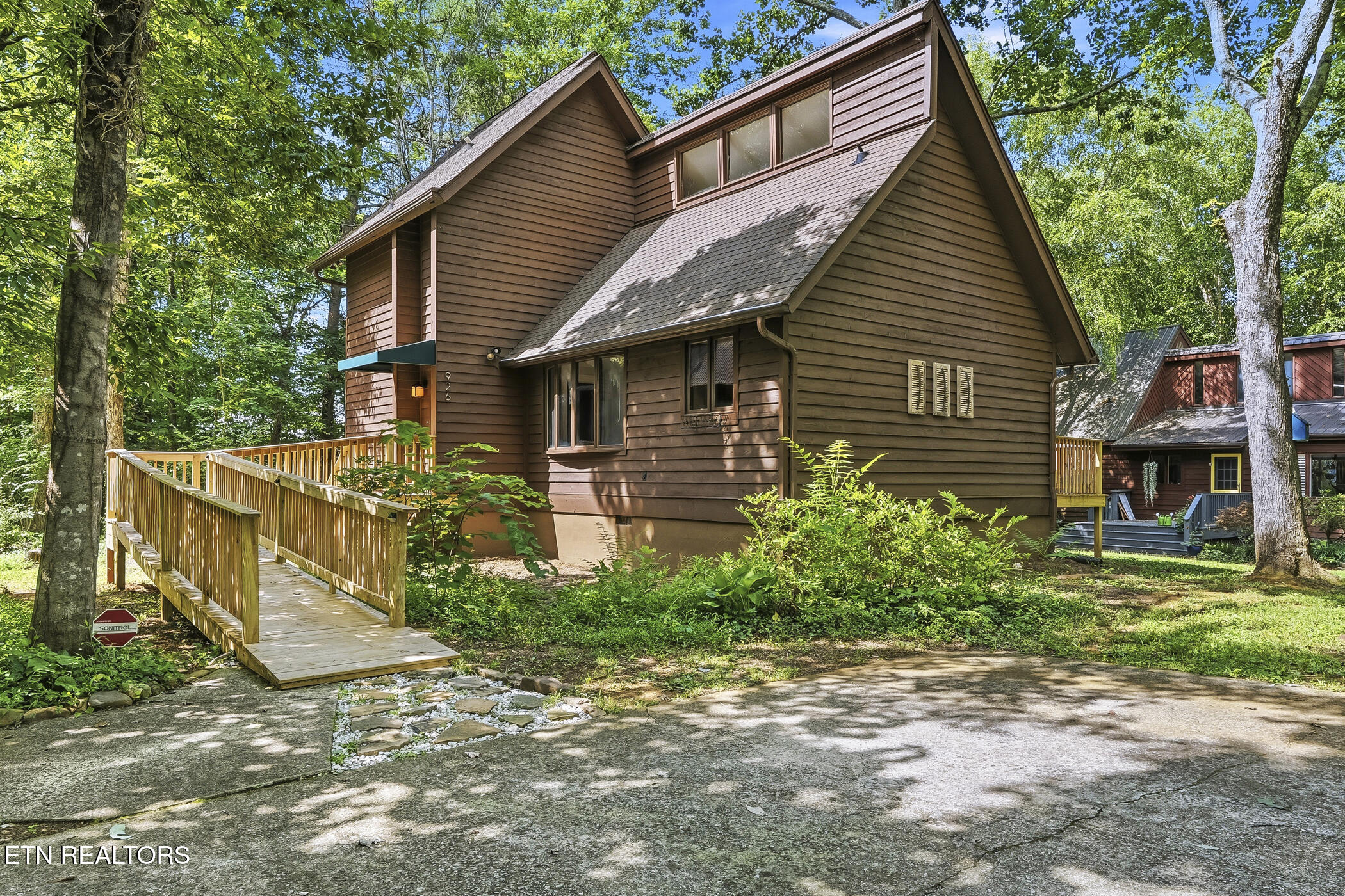 926 Wildwood Garden Drive Knoxville TN 37920