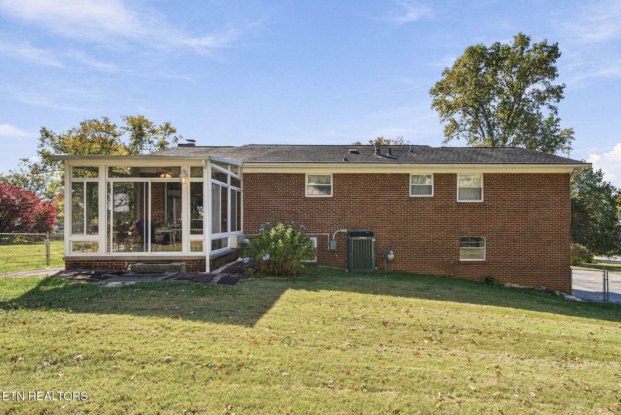 9533 Mobile Drive Knoxville TN 37923