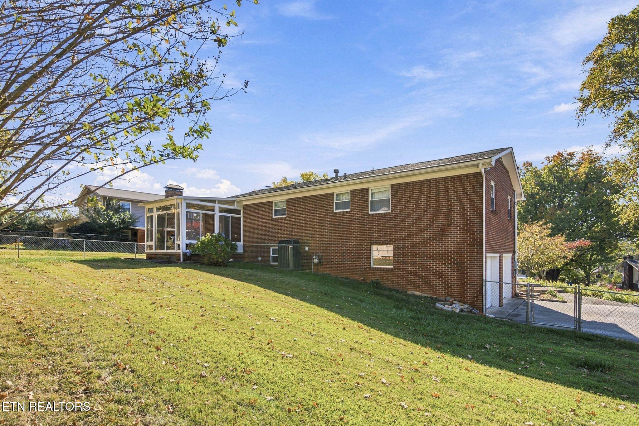 9533 Mobile Drive Knoxville TN 37923