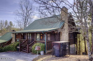 515 Chickasaw Gap Way Pigeon Forge TN 37863
