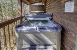 515 Chickasaw Gap Way Pigeon Forge TN 37863