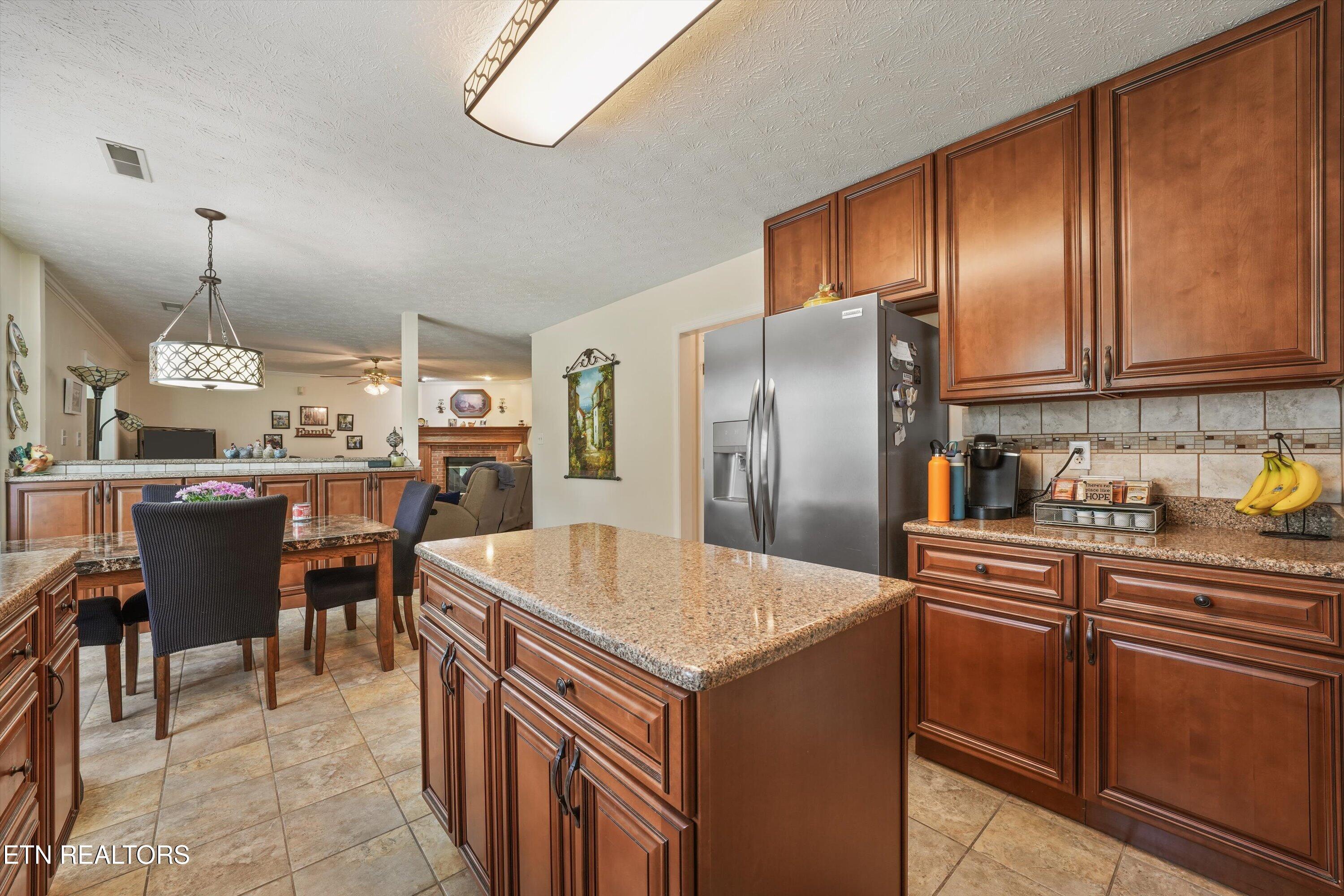 8022 Maple Run Lane Knoxville TN 37919