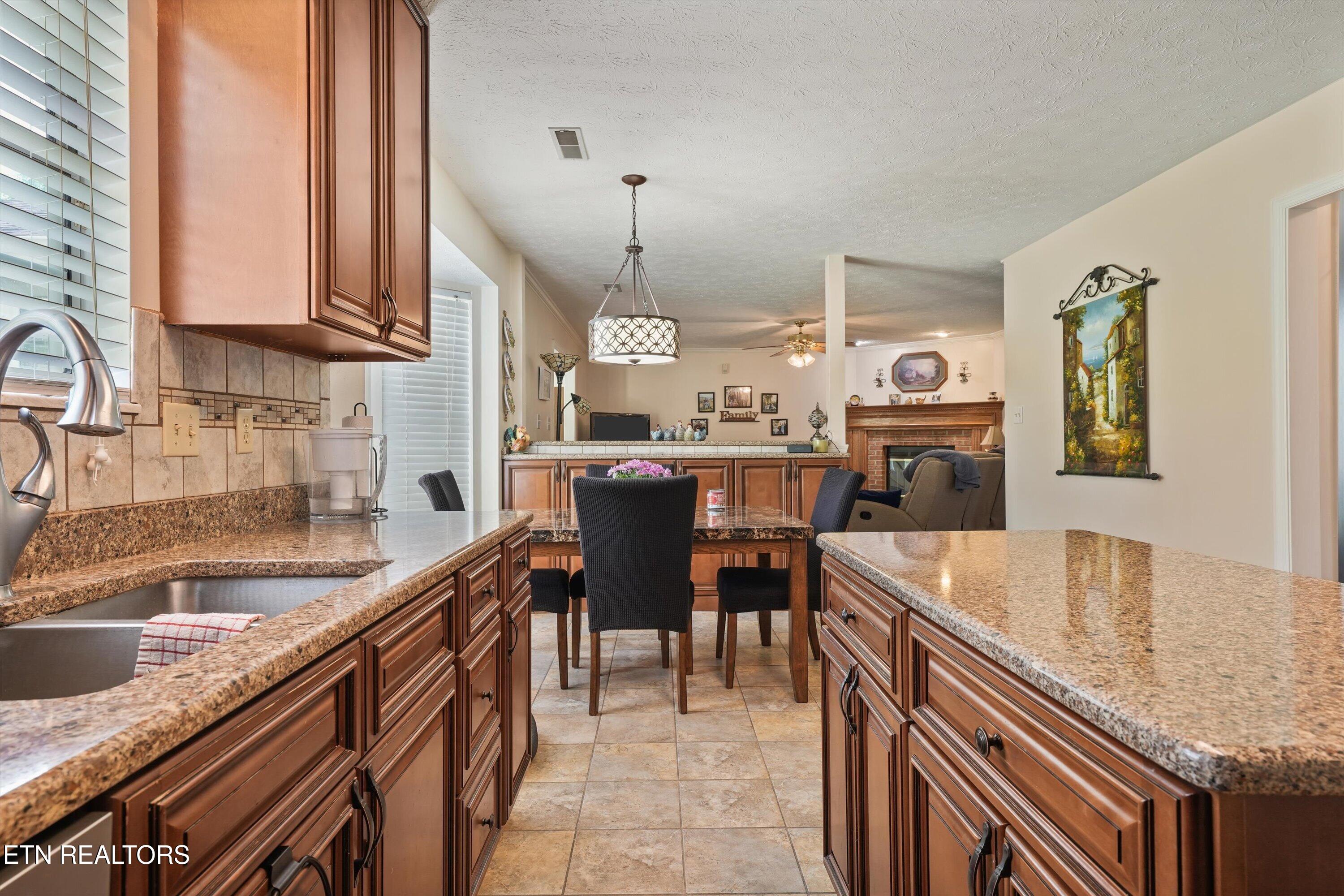 8022 Maple Run Lane Knoxville TN 37919