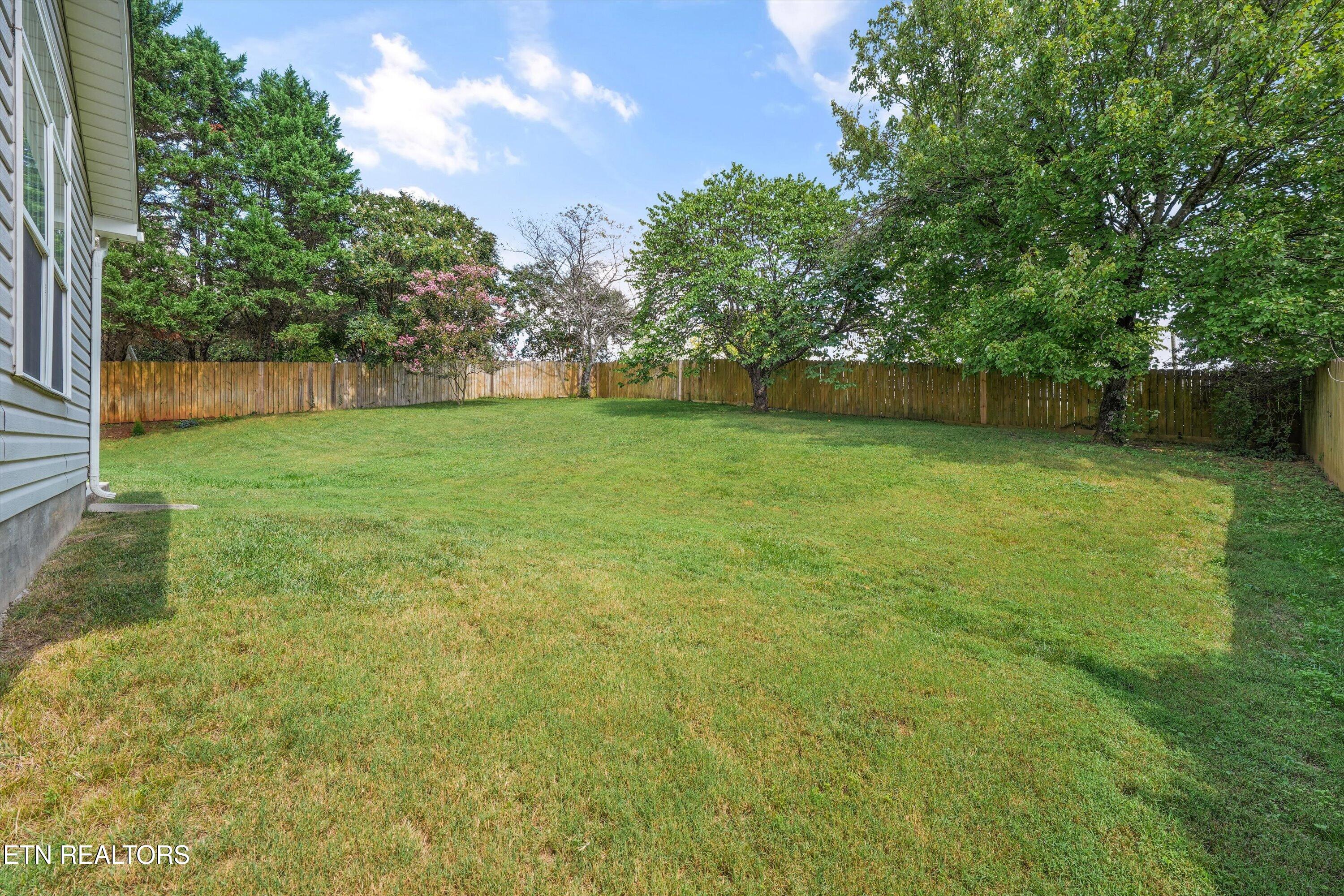 8022 Maple Run Lane Knoxville TN 37919