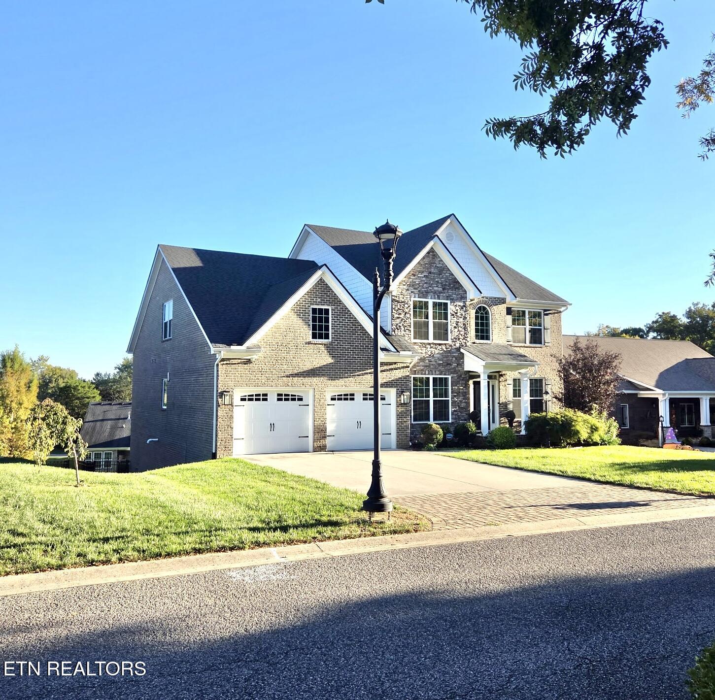 1027 Prince George Parish Drive Knoxville TN 37934