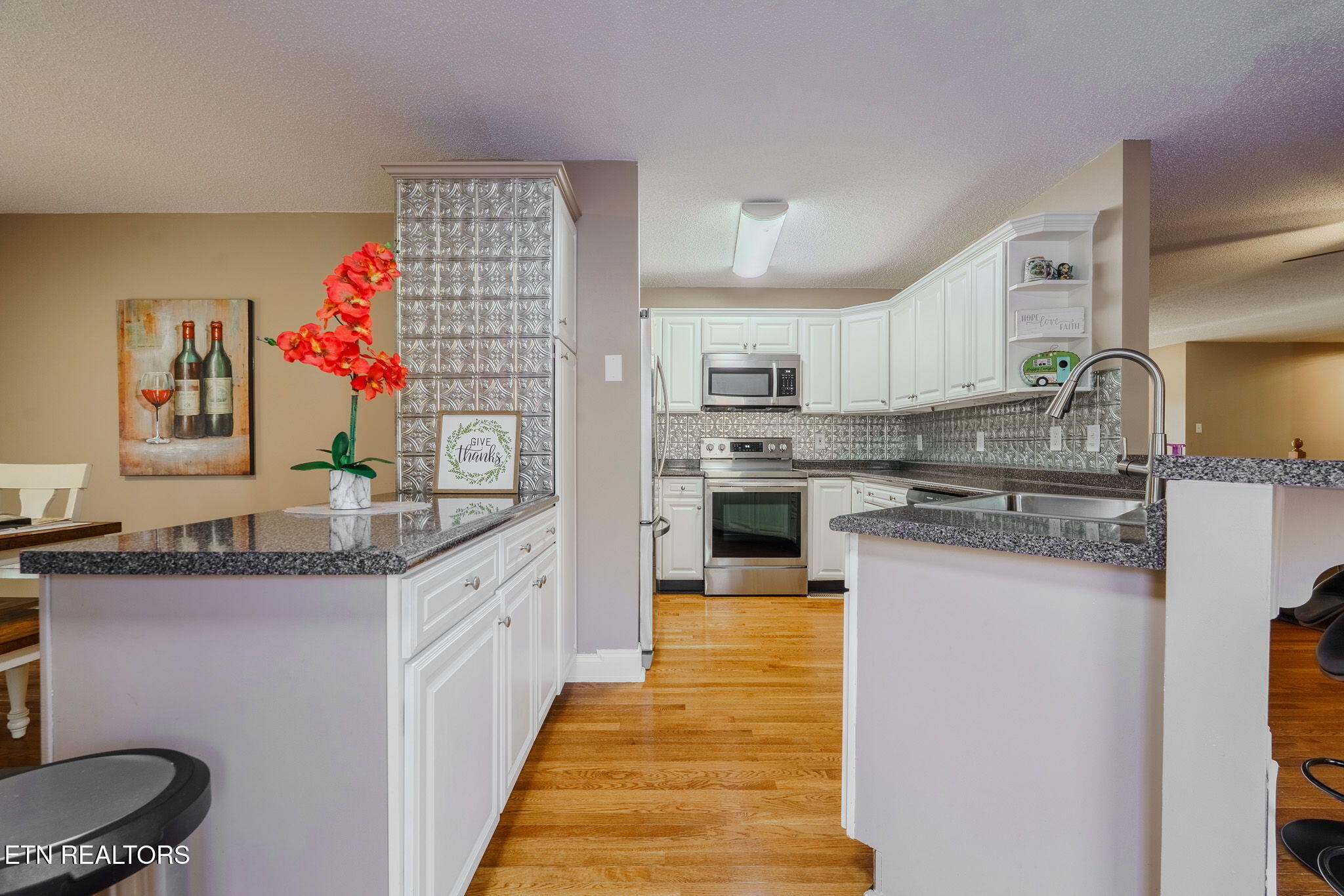 2823 Niles Ferry Road Vonore TN 37885