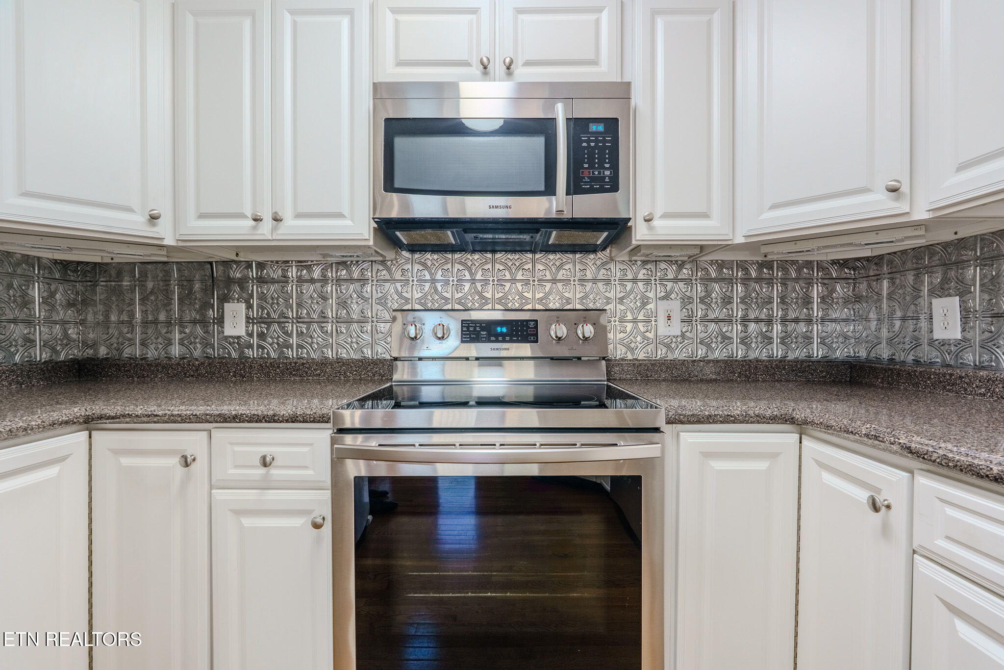 2823 Niles Ferry Road Vonore TN 37885