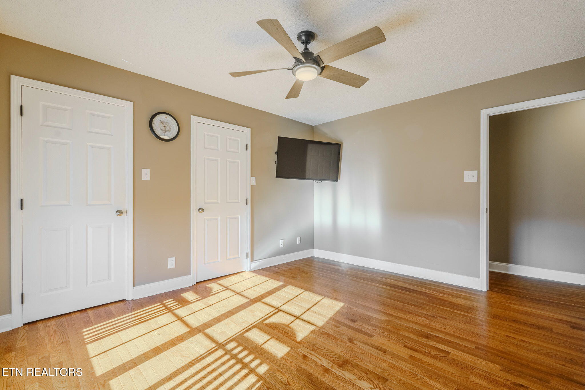 2823 Niles Ferry Road Vonore TN 37885