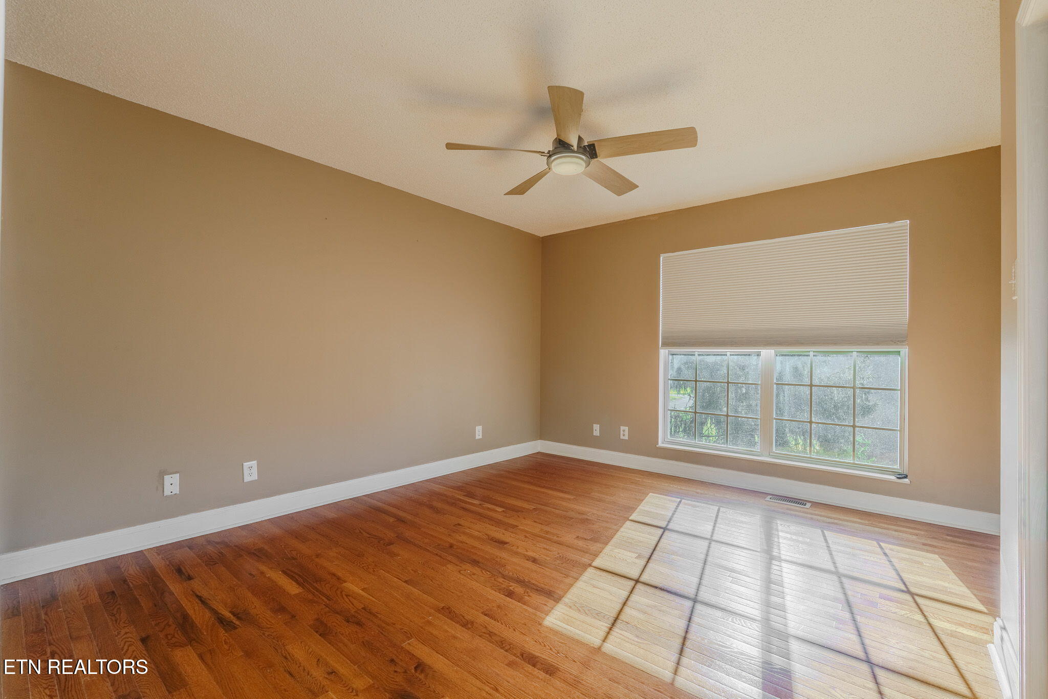 2823 Niles Ferry Road Vonore TN 37885