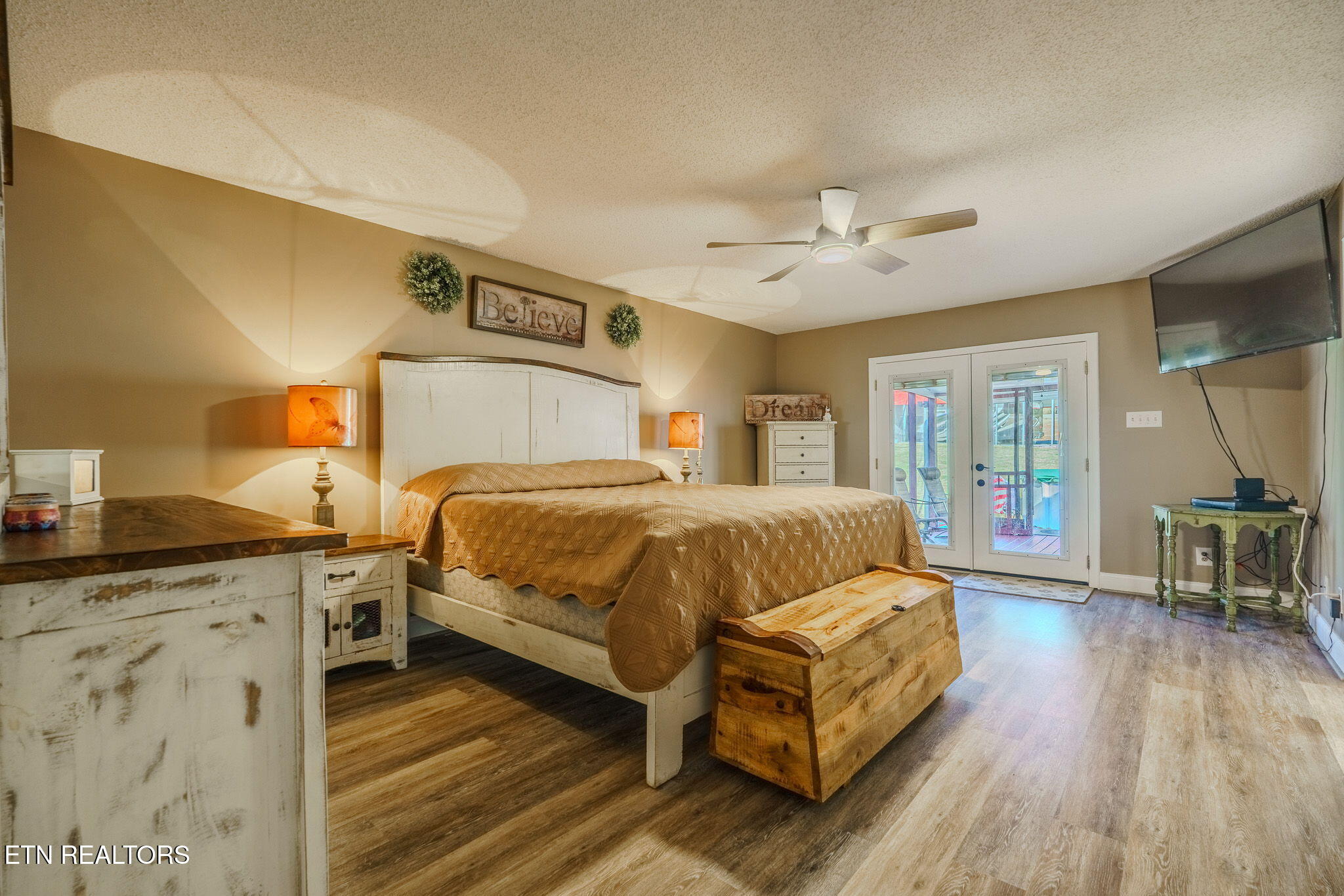 2823 Niles Ferry Road Vonore TN 37885