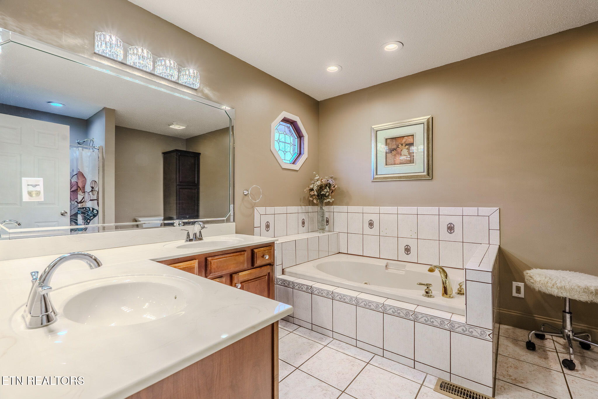 2823 Niles Ferry Road Vonore TN 37885