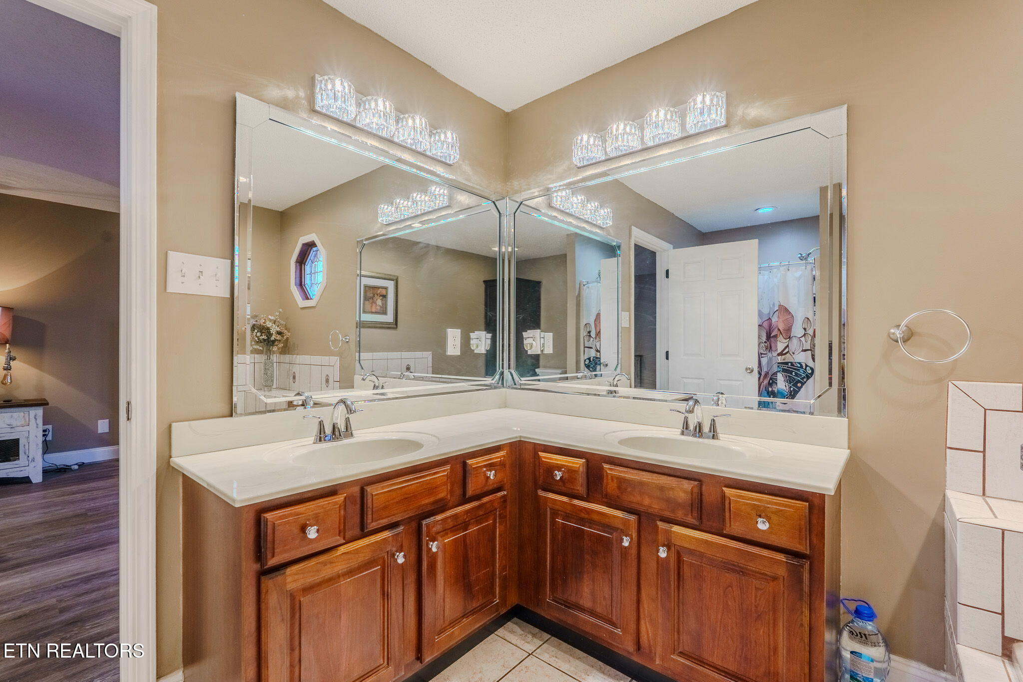 2823 Niles Ferry Road Vonore TN 37885
