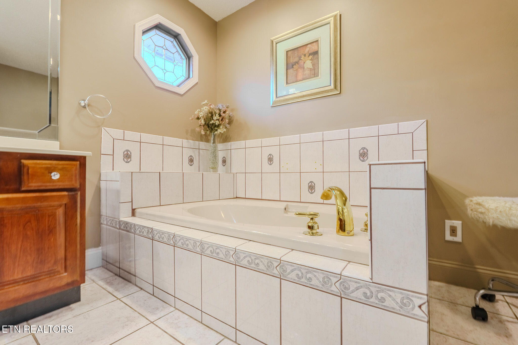 2823 Niles Ferry Road Vonore TN 37885