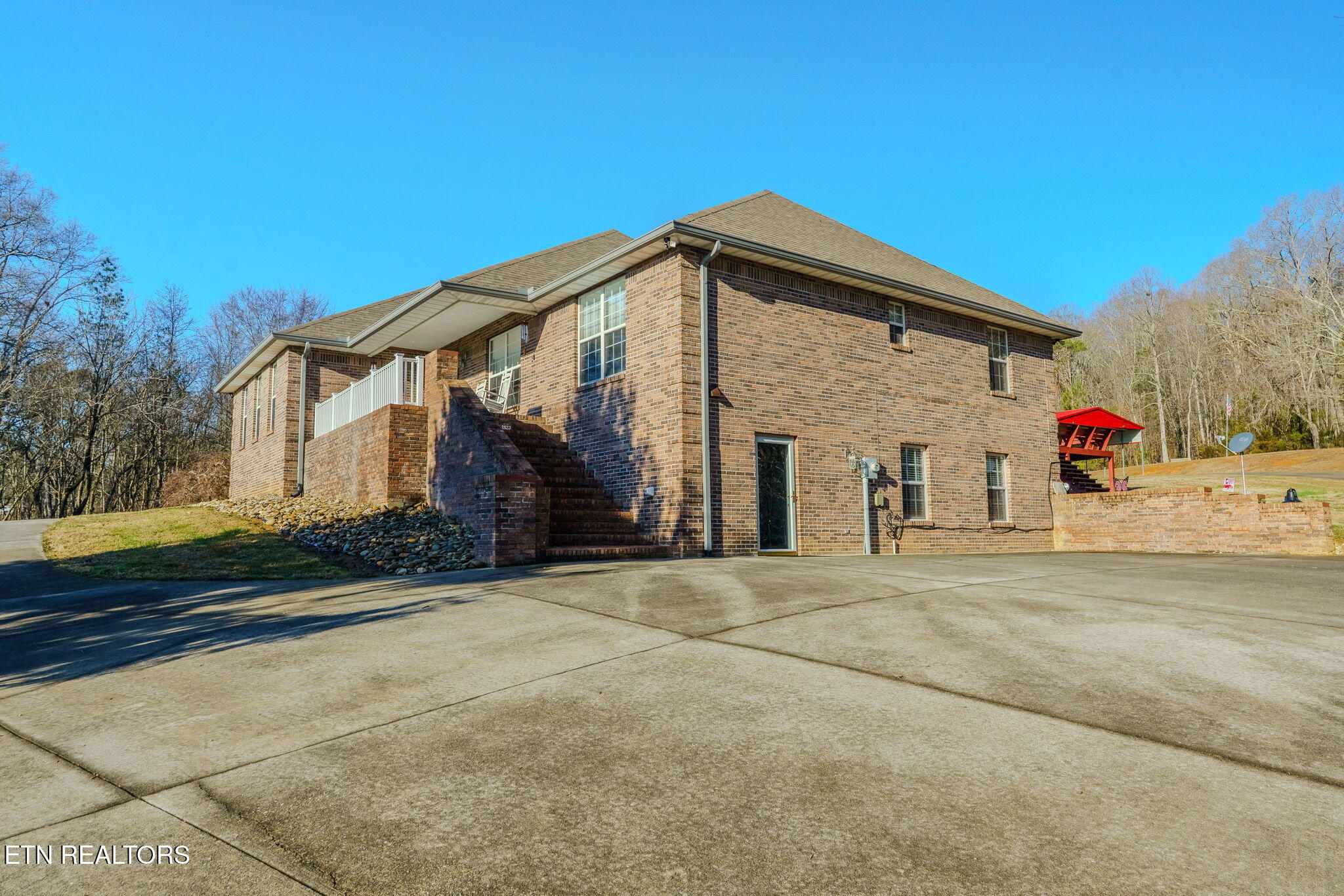 2823 Niles Ferry Road Vonore TN 37885