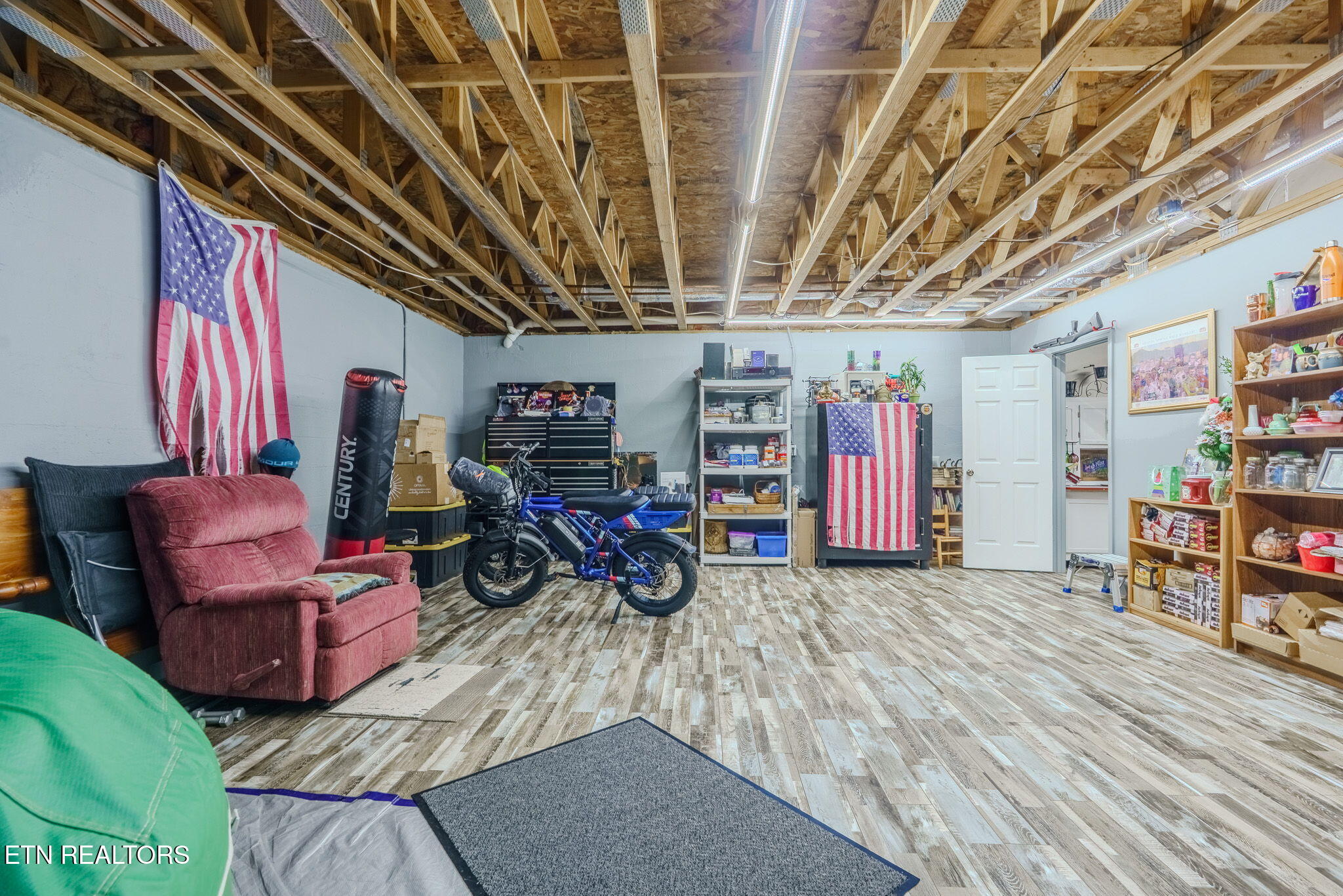 2823 Niles Ferry Road Vonore TN 37885
