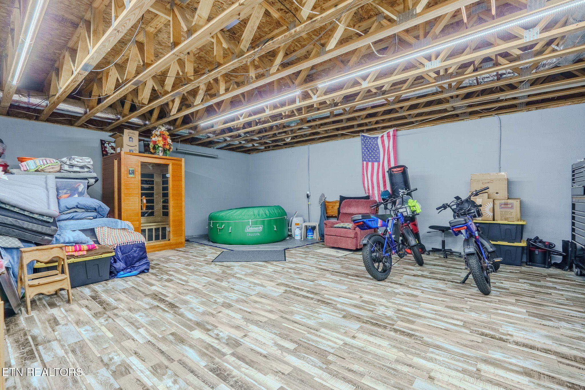 2823 Niles Ferry Road Vonore TN 37885