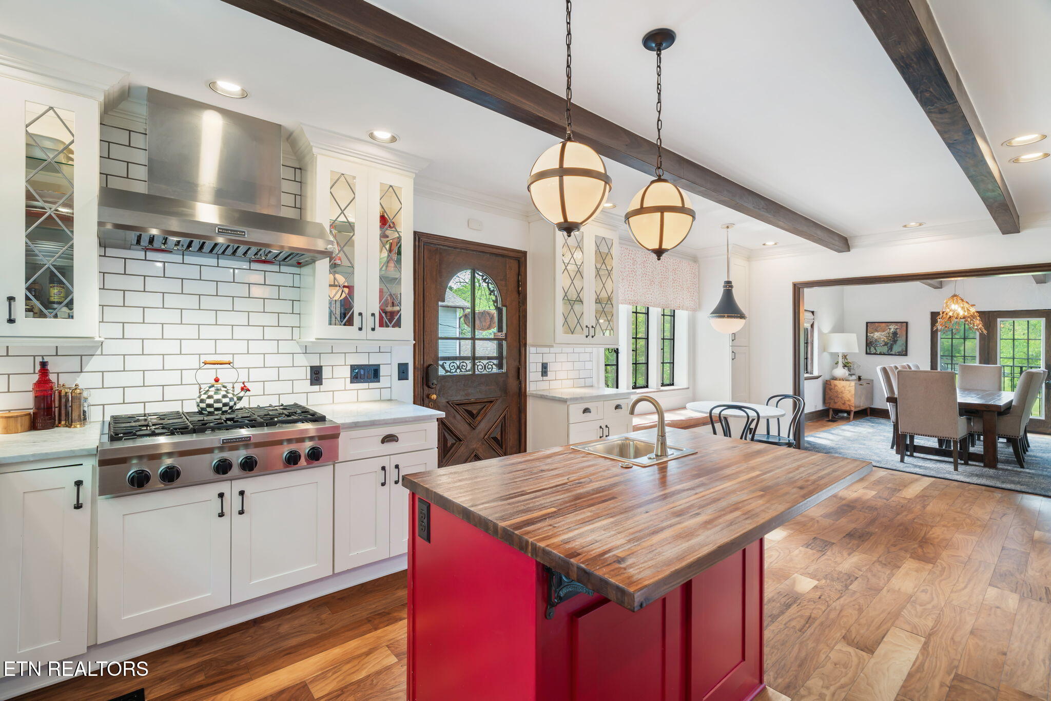 2048 Cherokee Boulevard Knoxville TN 37919