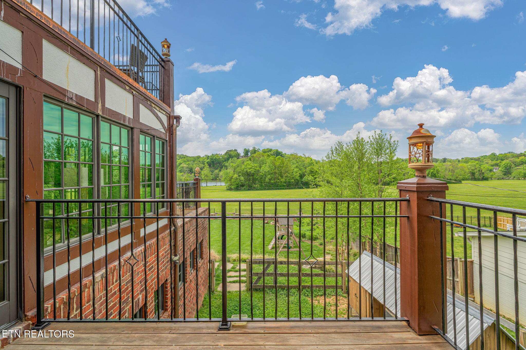 2048 Cherokee Boulevard Knoxville TN 37919