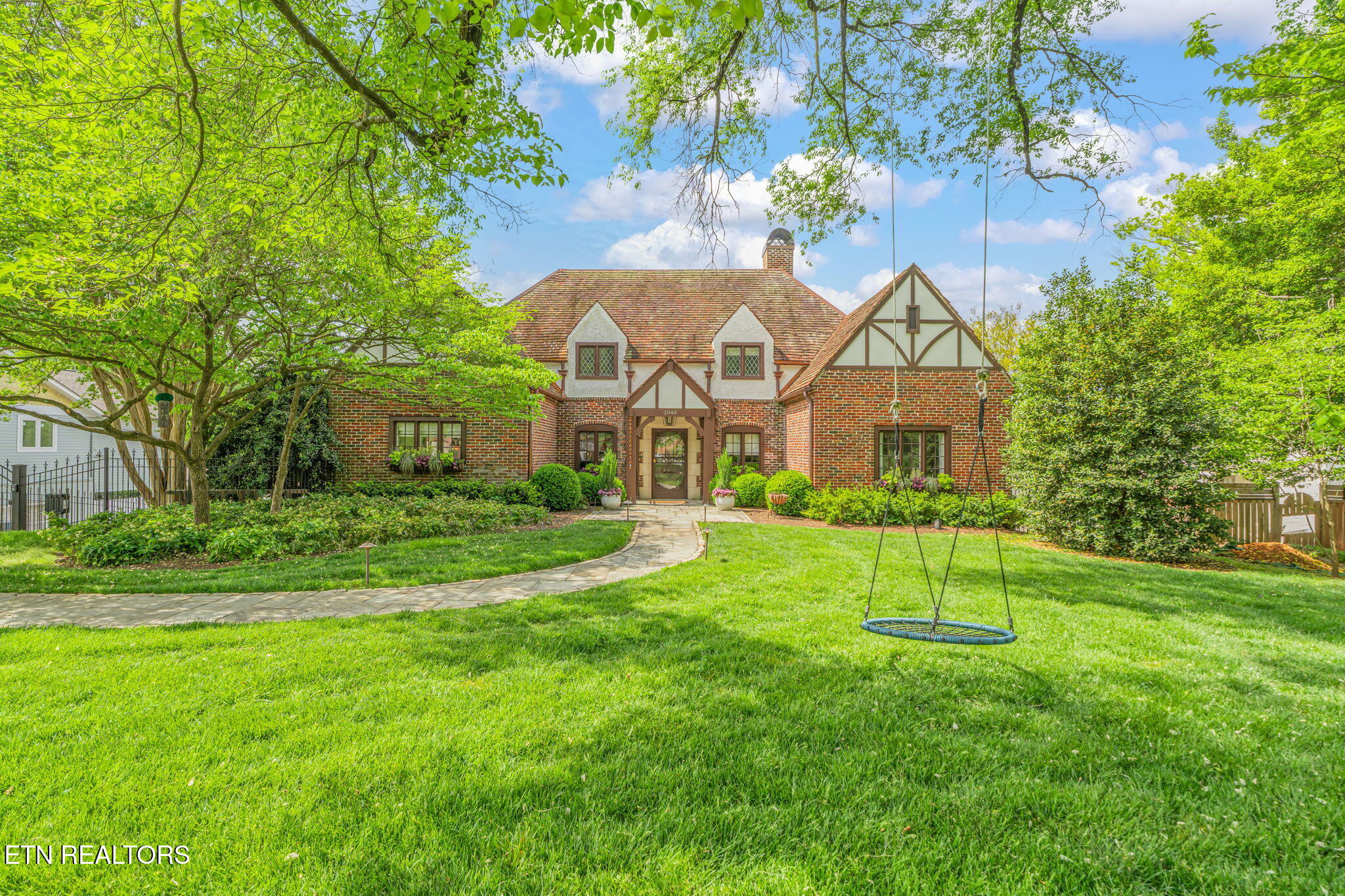 2048 Cherokee Boulevard Knoxville TN 37919