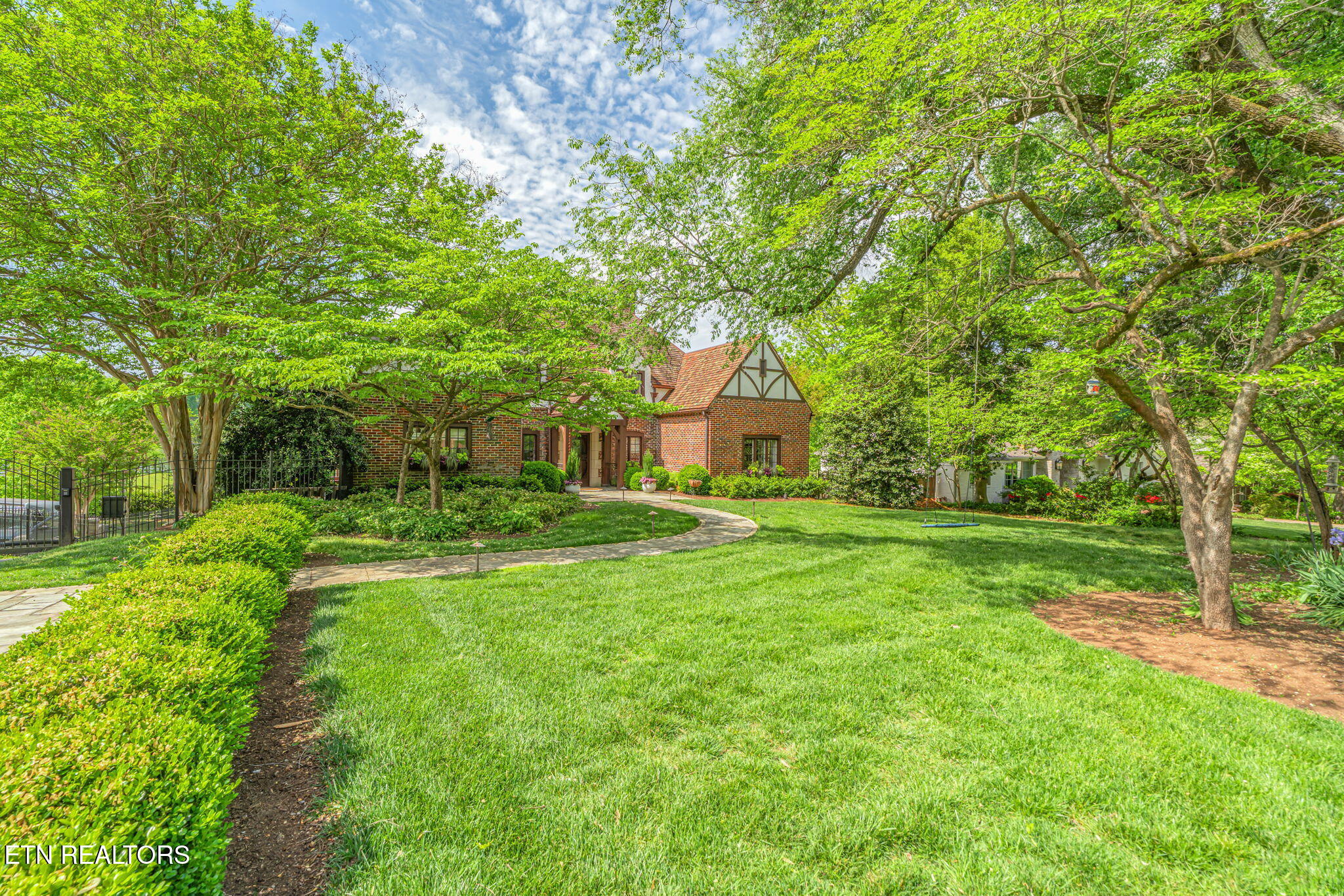 2048 Cherokee Boulevard Knoxville TN 37919