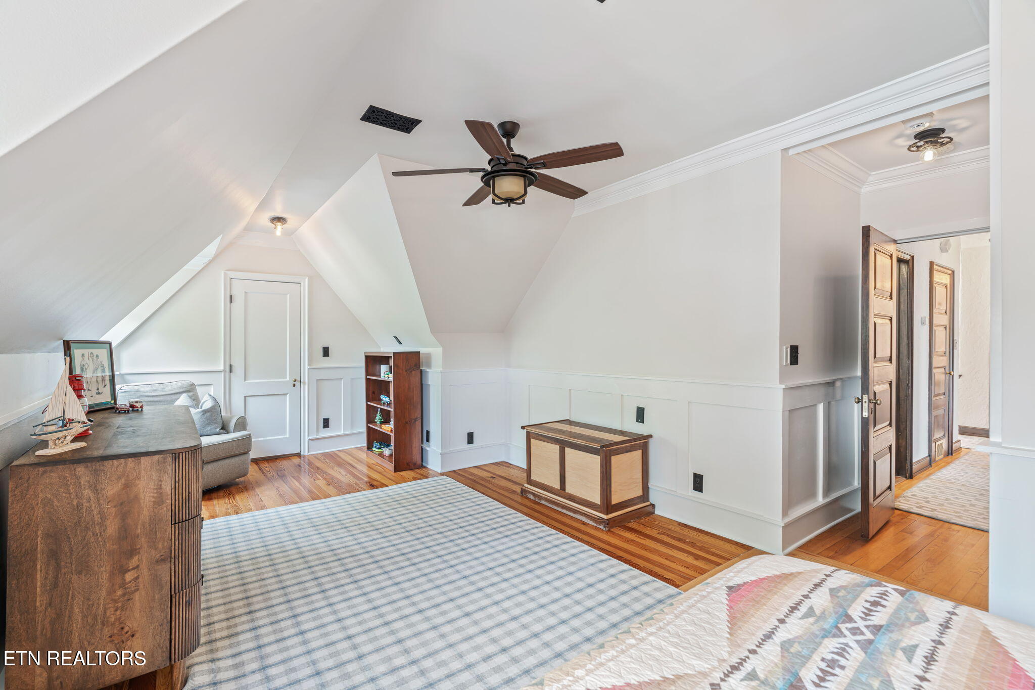 2048 Cherokee Boulevard Knoxville TN 37919