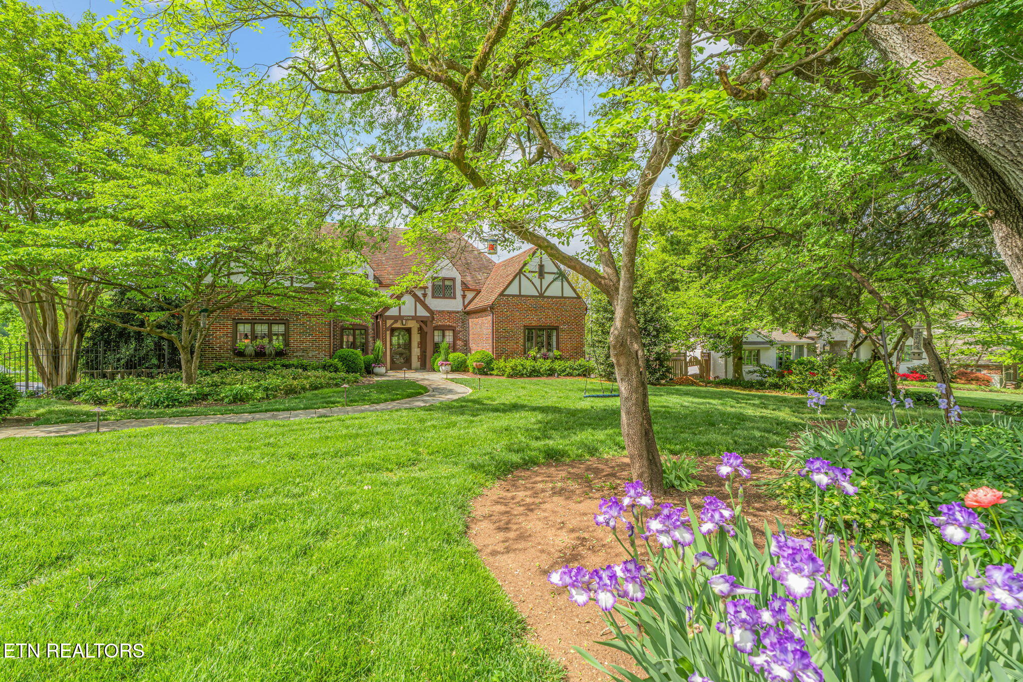 2048 Cherokee Boulevard Knoxville TN 37919
